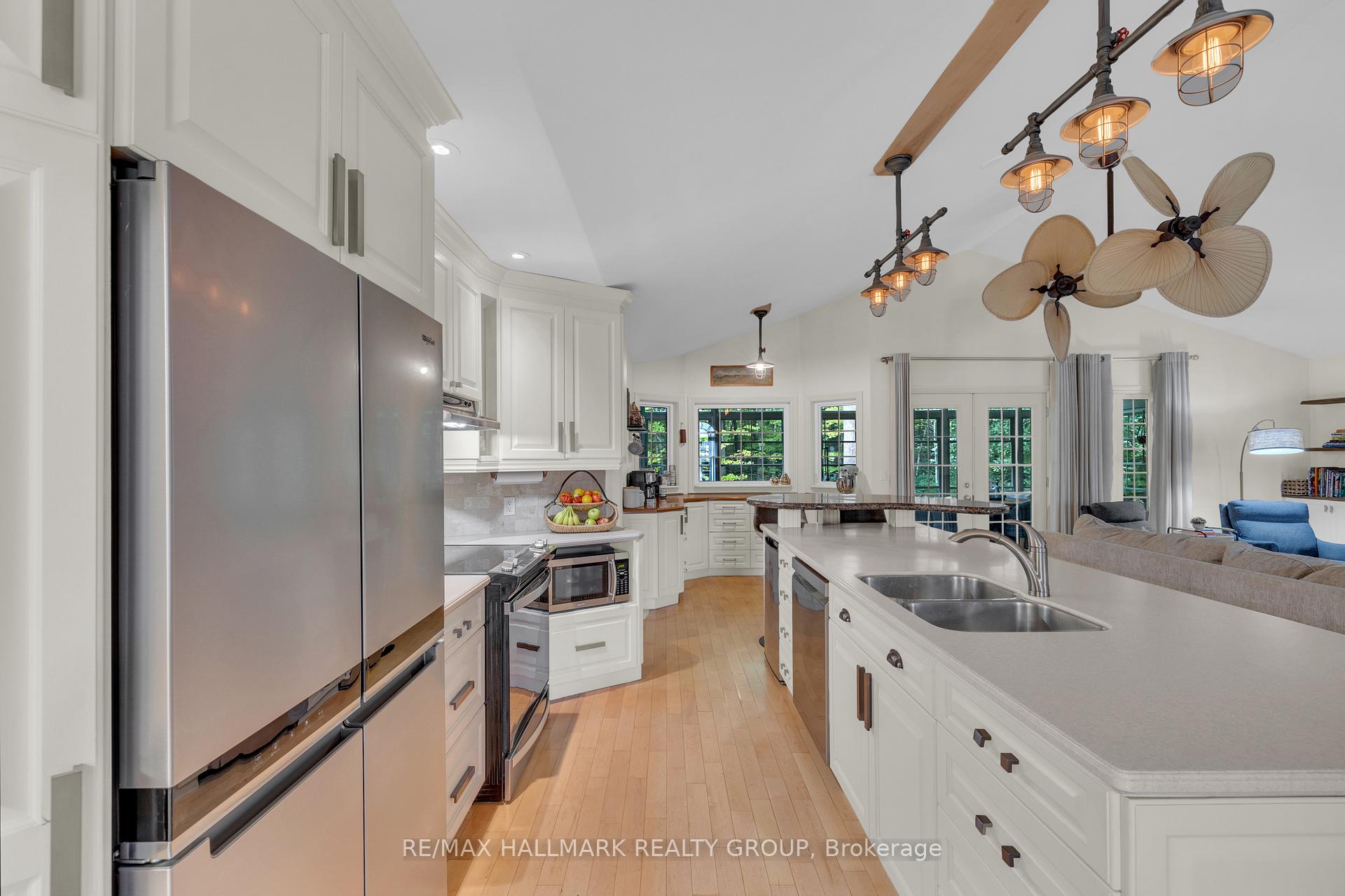 Photo 13 of 220 Garfield Street, Gananoque — HOMEH