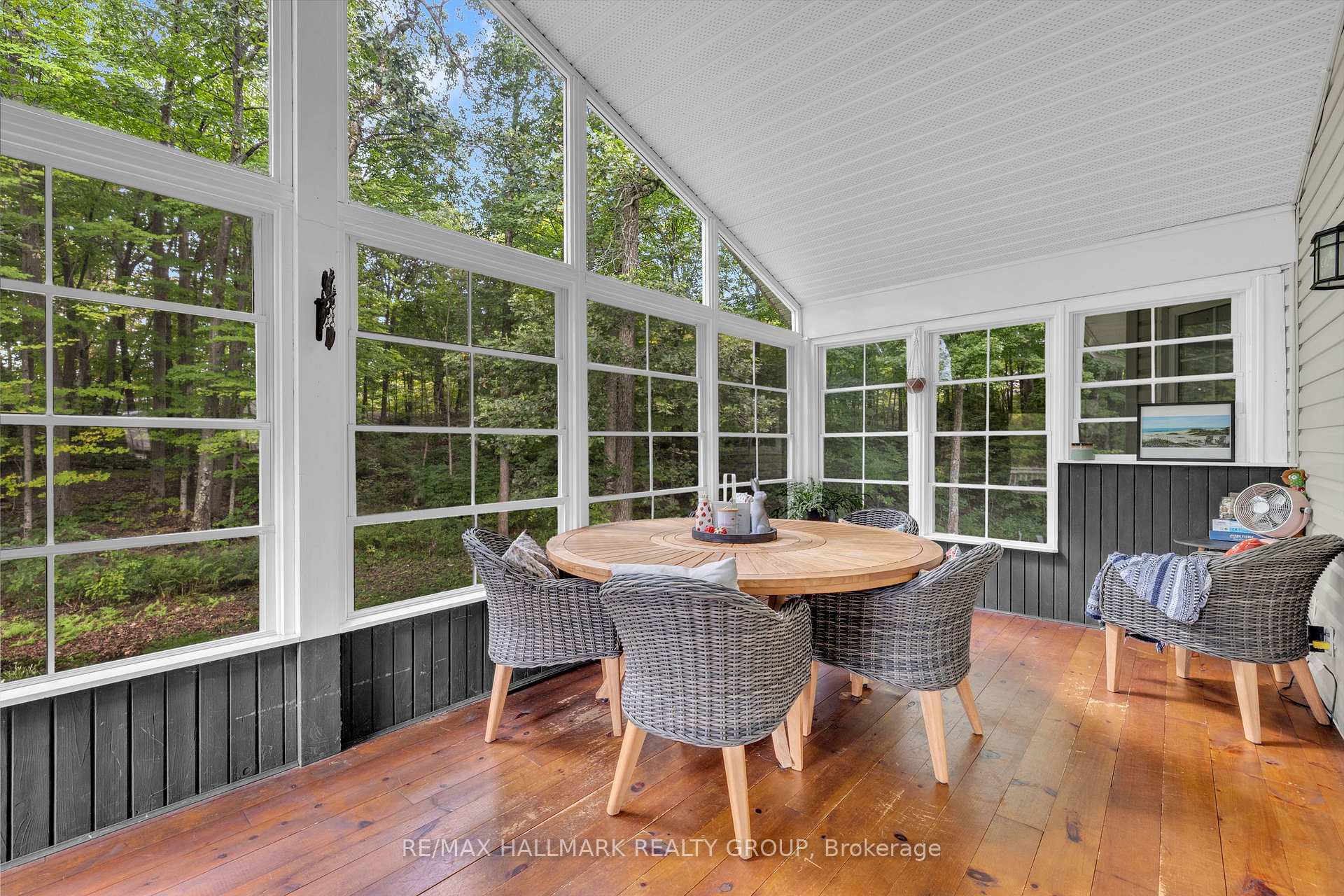Photo 18 of 220 Garfield Street, Gananoque — HOMEH