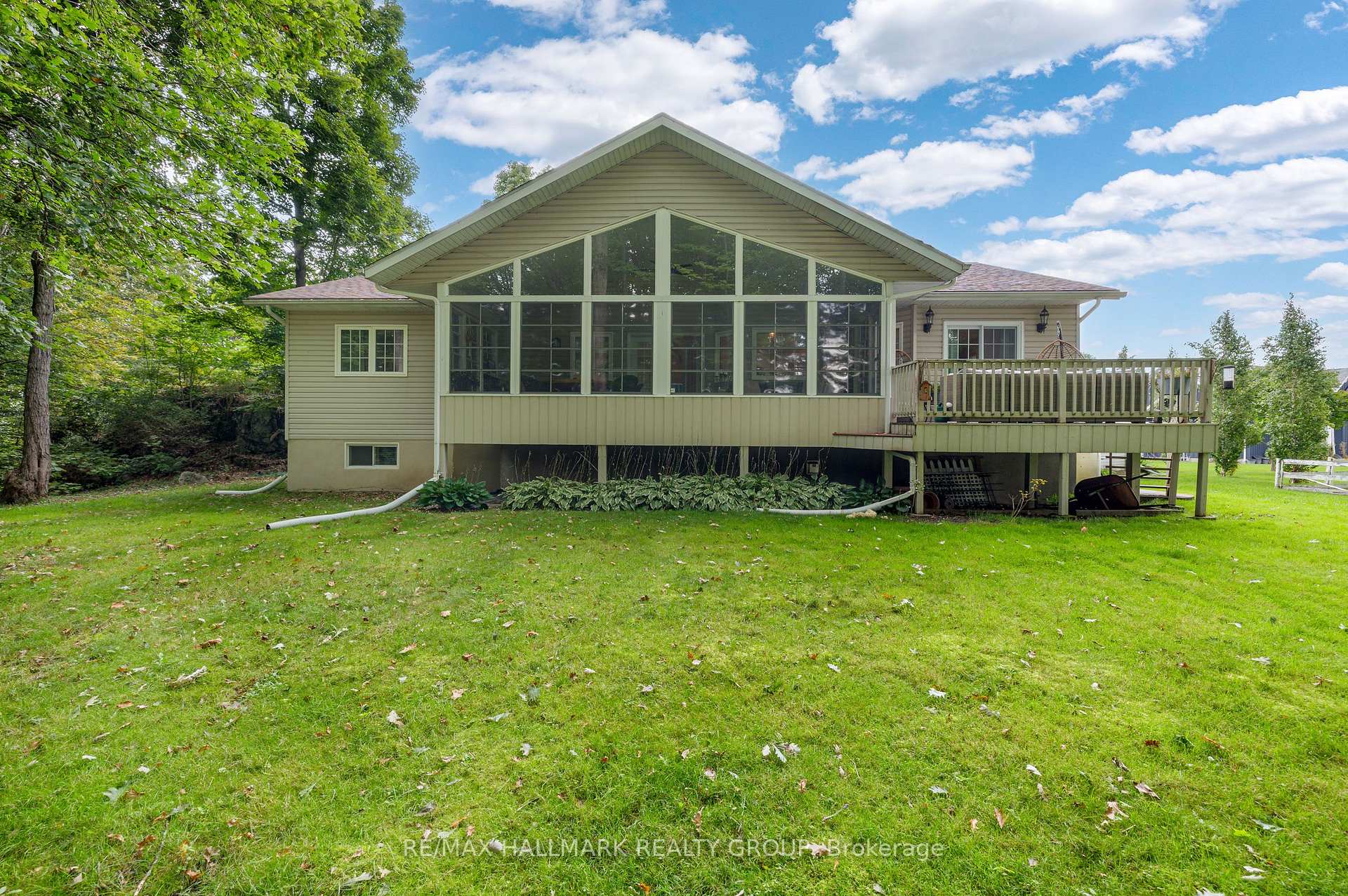Photo 37 of 220 Garfield Street, Gananoque — HOMEH