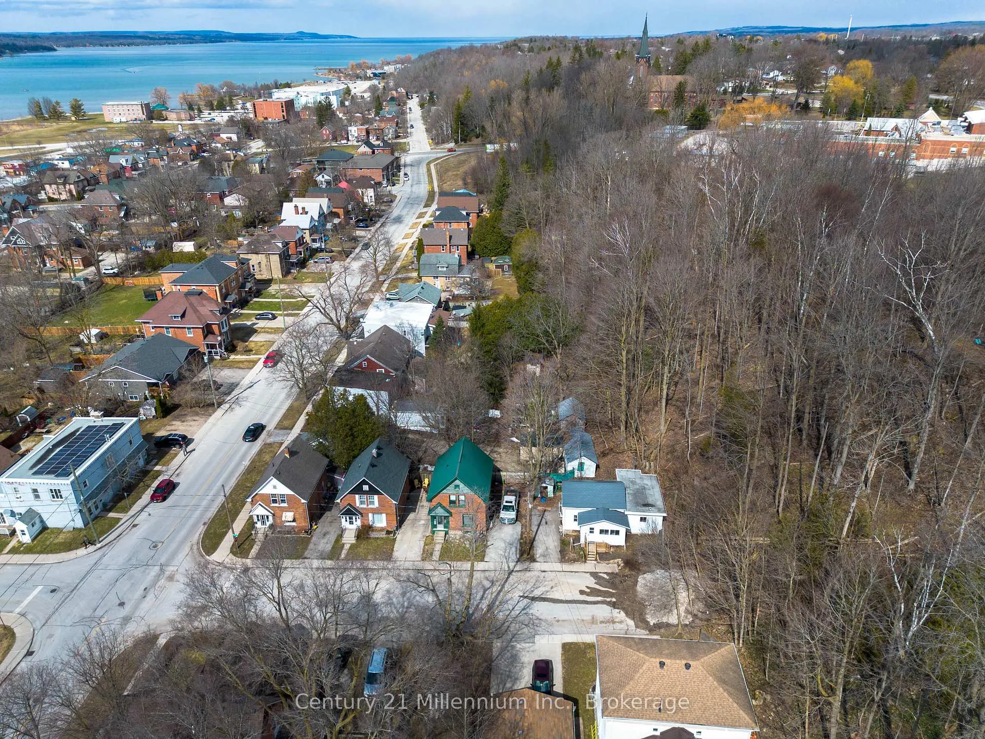 Photo 4 of 440 13th Street E, Owen Sound — HOMEH