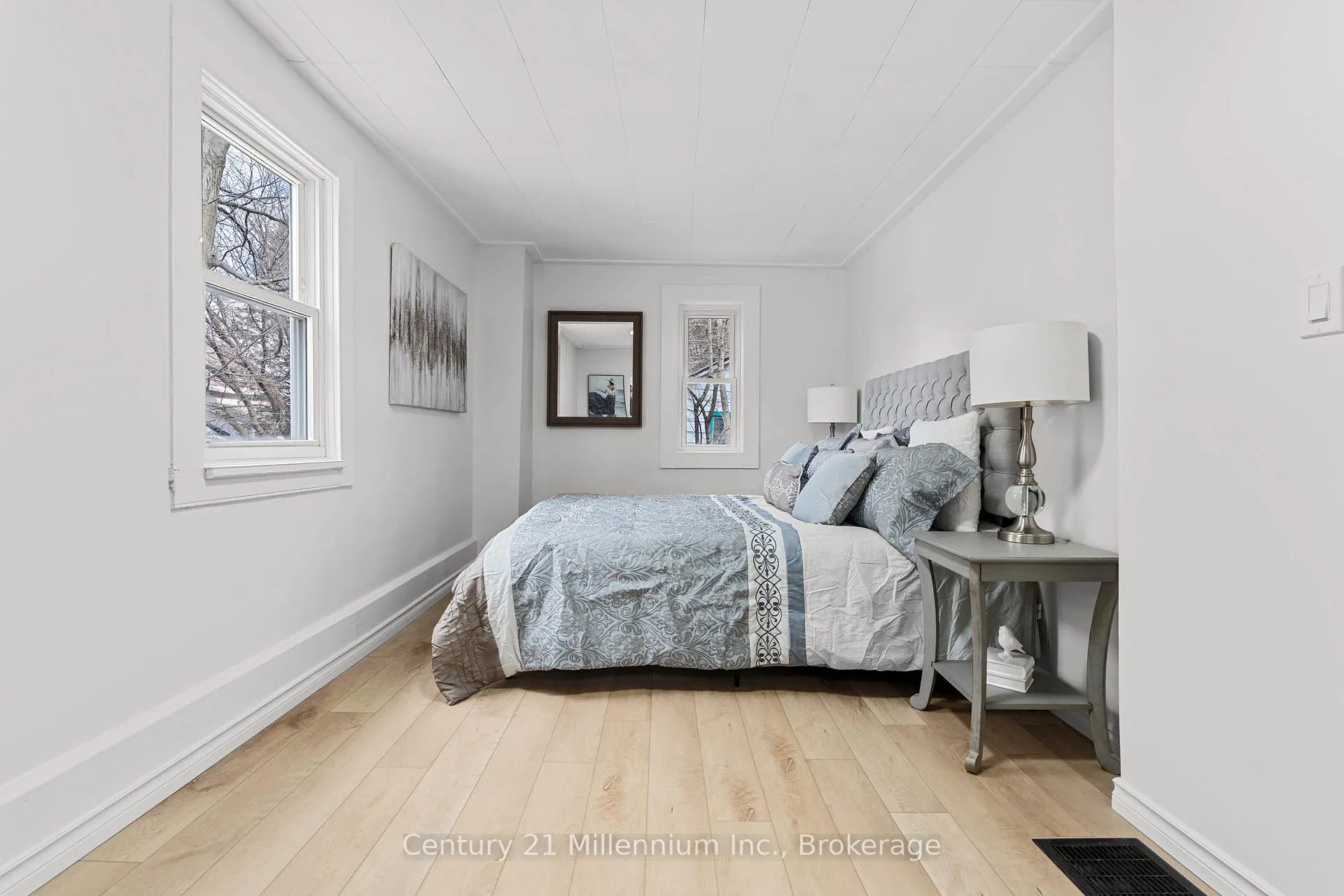Photo 20 of 440 13th Street E, Owen Sound — HOMEH