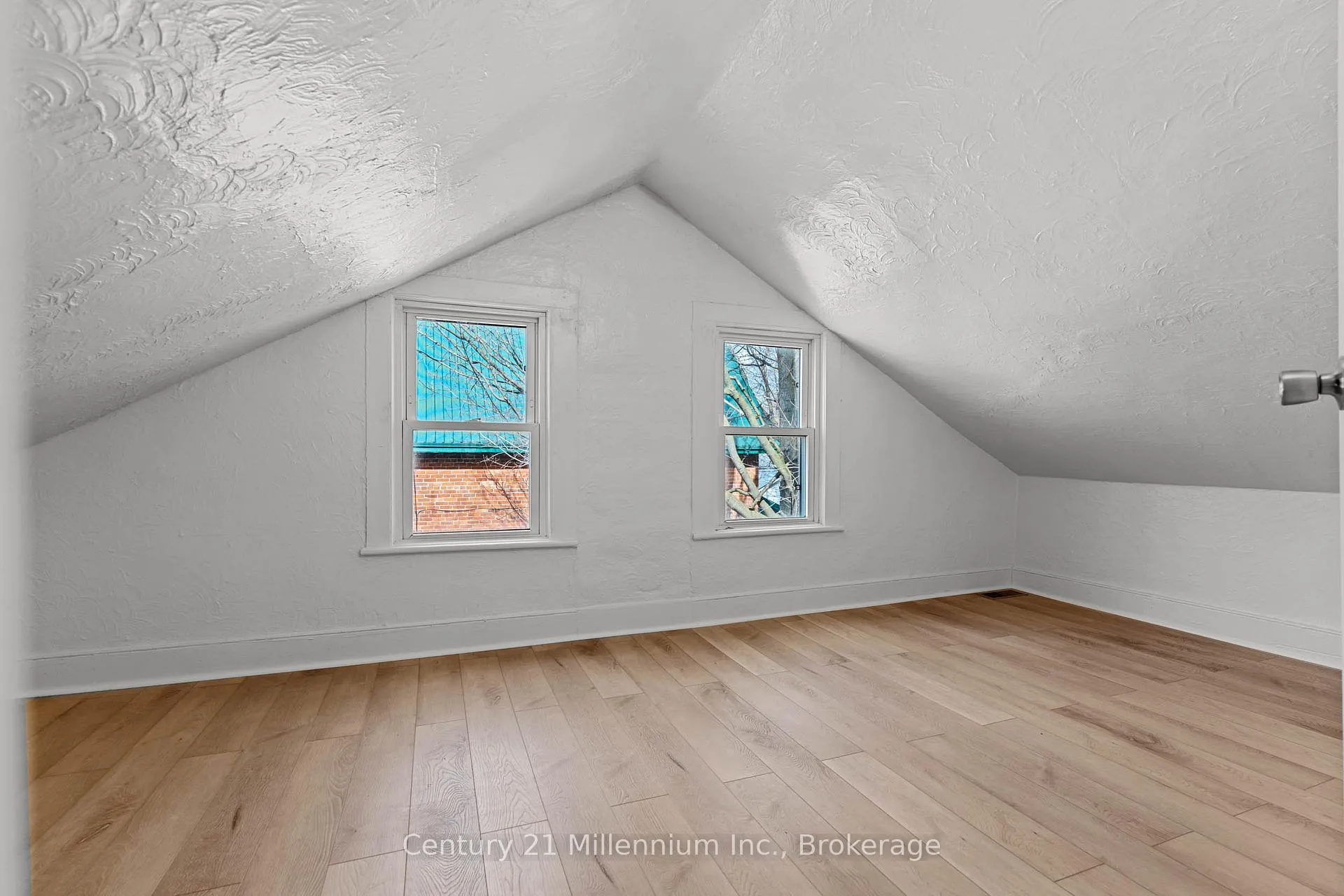 Photo 25 of 440 13th Street E, Owen Sound — HOMEH