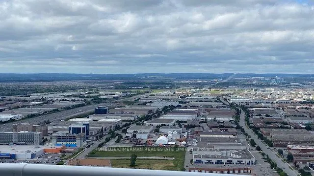 Photo 19 of Unit 5112, 225 Commerce Street, Vaughan, Vaughan Corporate Centre — HOMEH
