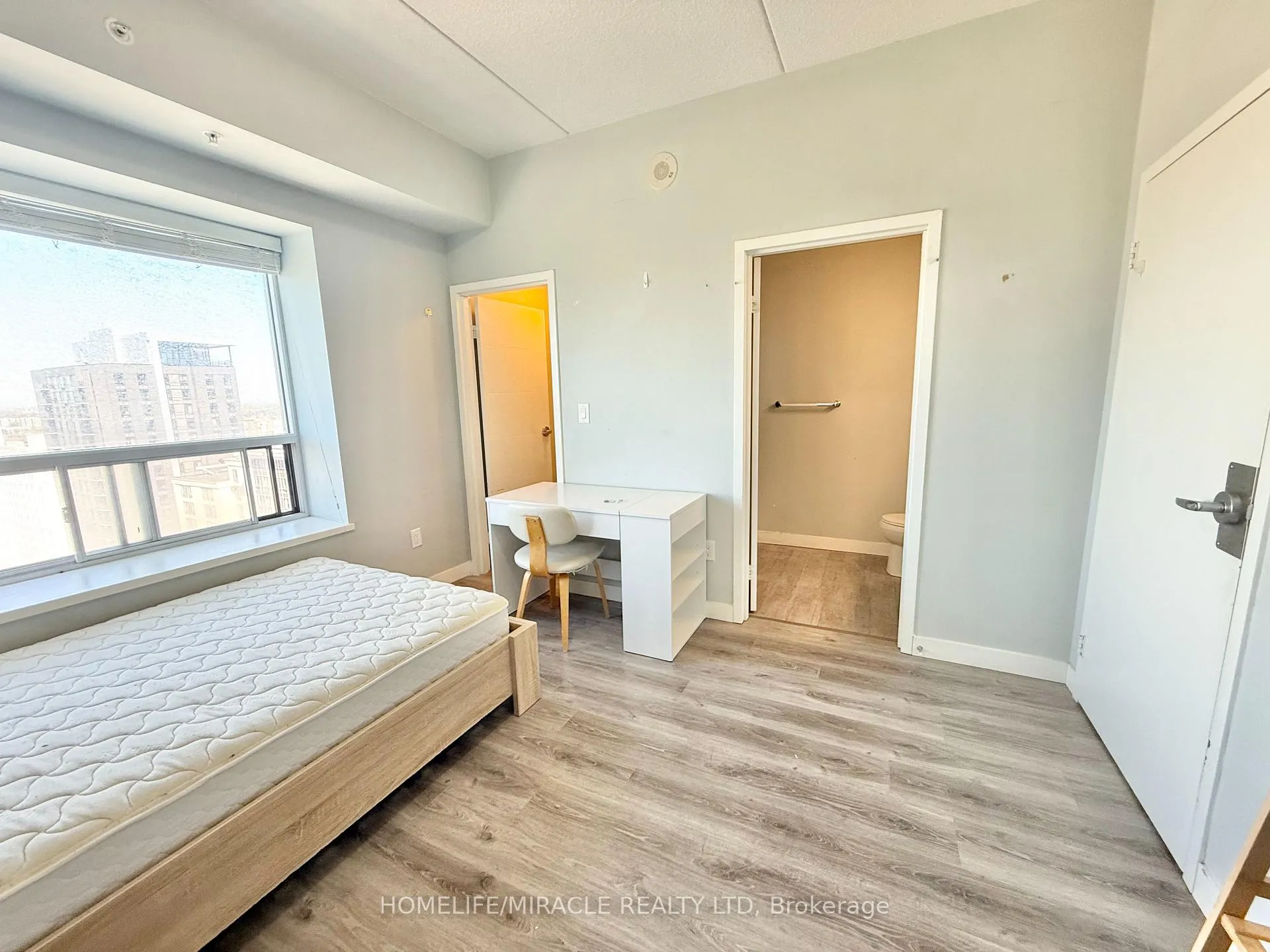 Photo 12 of Unit 1907, 318 Spruce Street, Waterloo, Lakeshore Village — HOMEH
