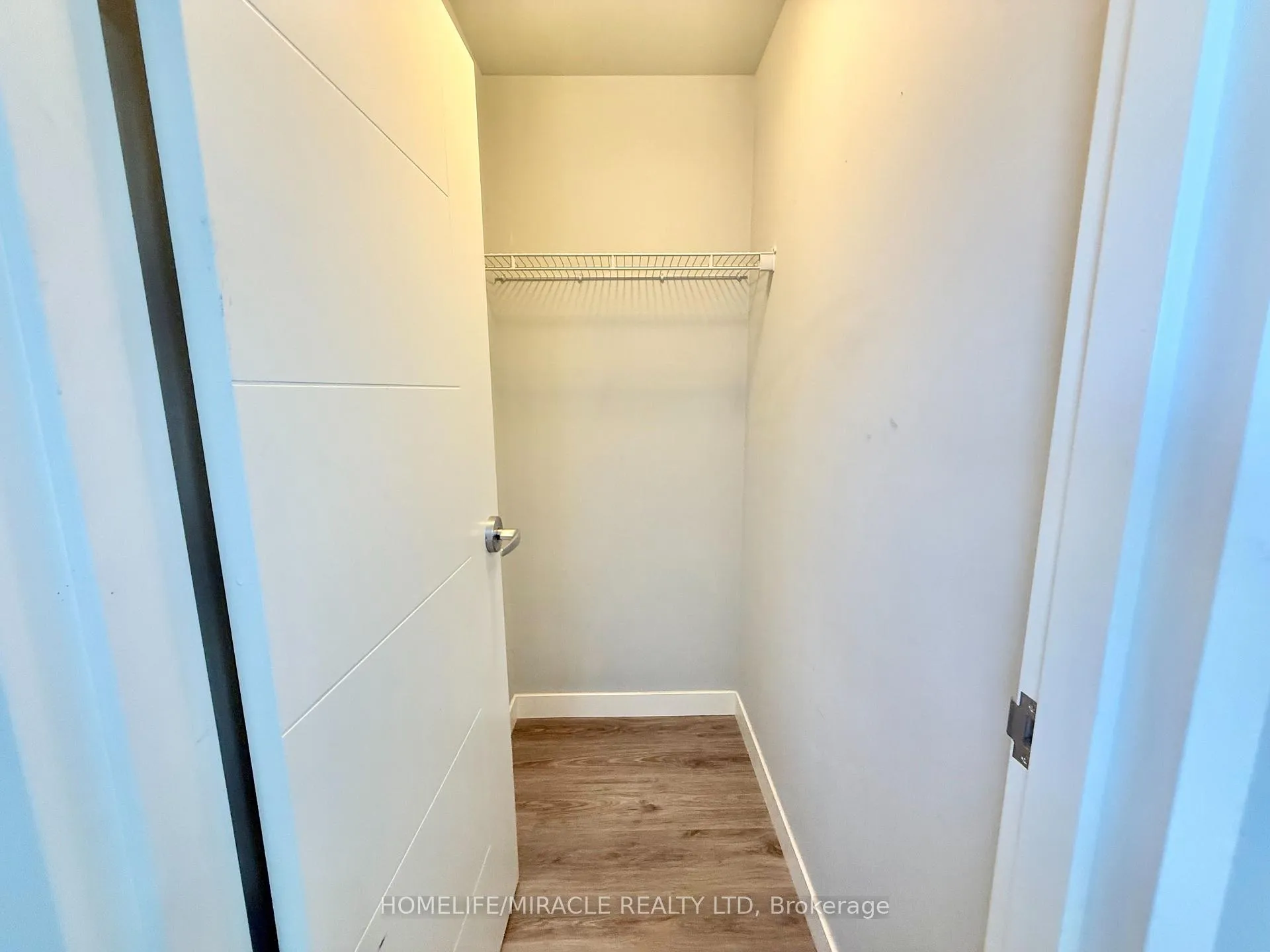 Photo 13 of Unit 1907, 318 Spruce Street, Waterloo, Lakeshore Village — HOMEH