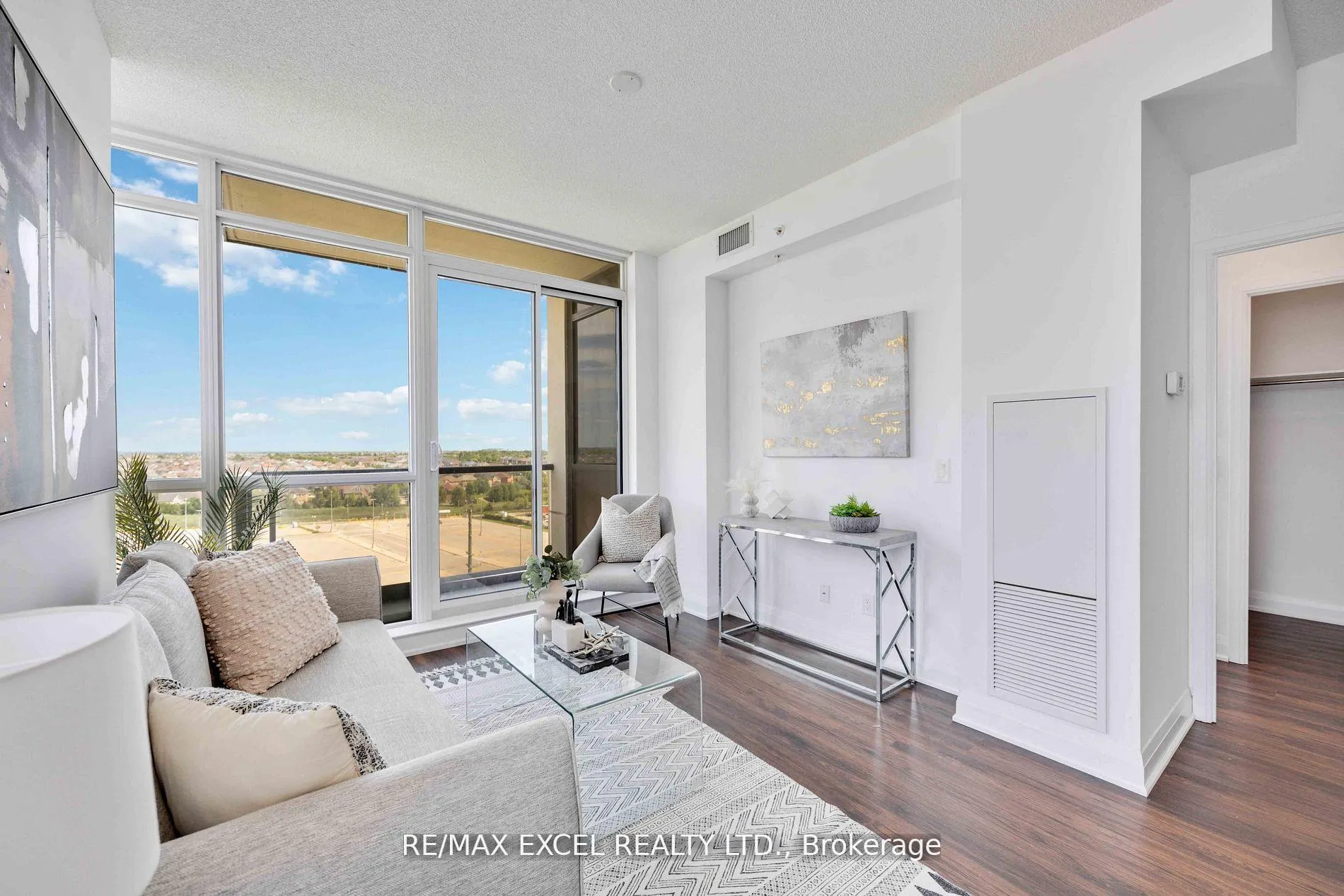 Photo 3 of Unit 1005, 9582 Markham Road E, Markham, Wismer — HOMEH