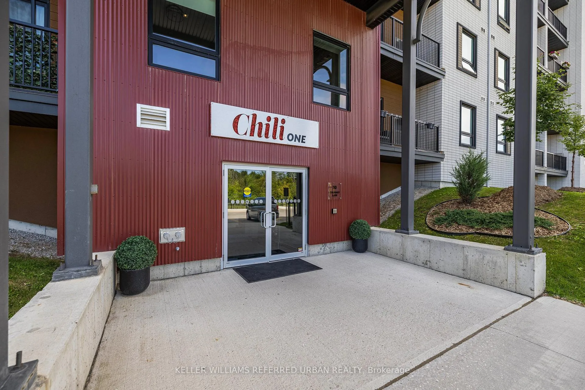 Photo 3 of Unit 104, 10 Culinary Lane, Barrie, Rural Barrie Southeast — HOMEH