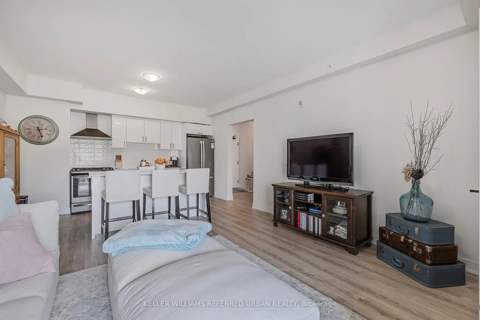 Photo 19 of Unit 104, 10 Culinary Lane, Barrie, Rural Barrie Southeast — HOMEH