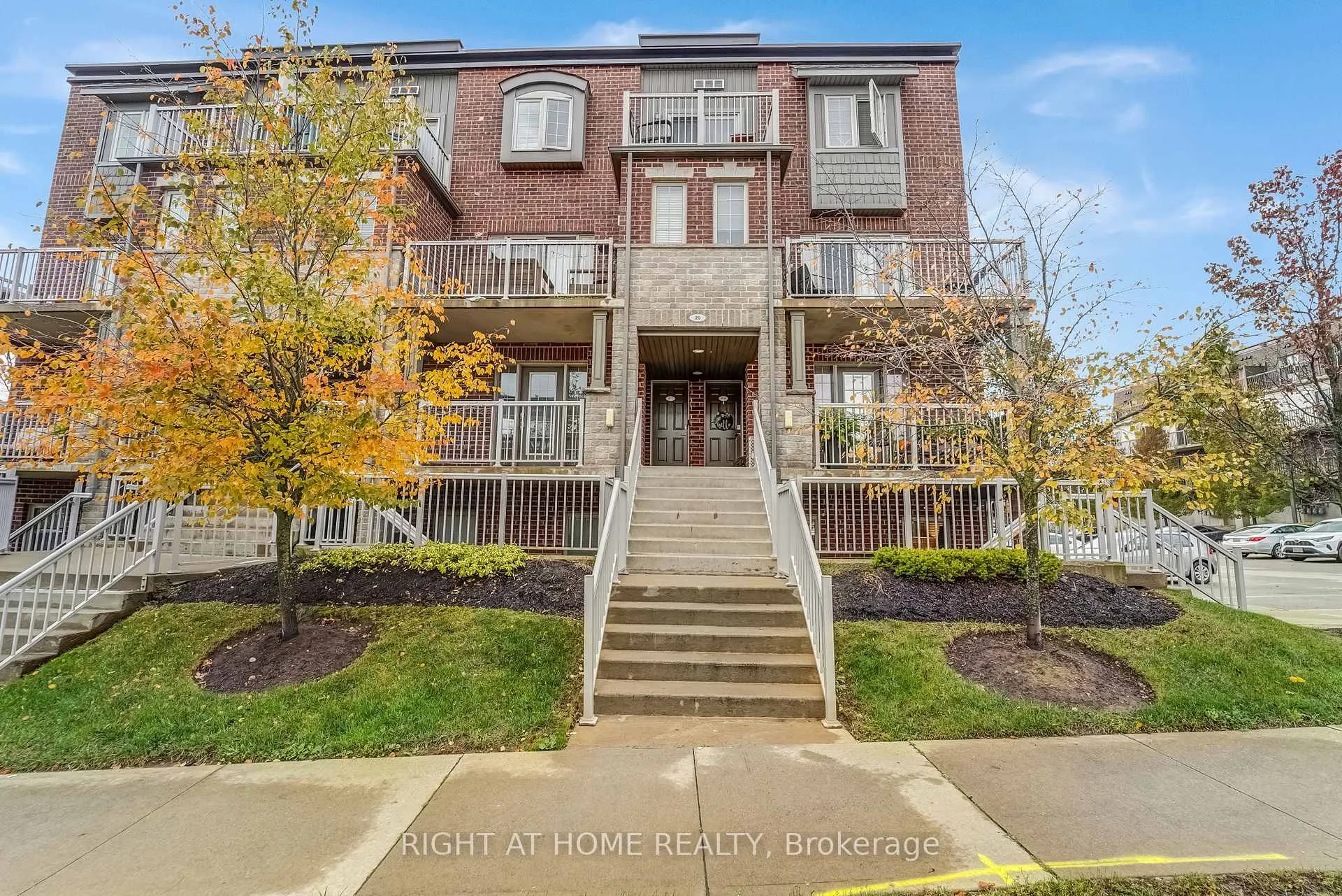 Photo 1 of Unit D, 20 Sienna Street, Kitchener — HOMEH