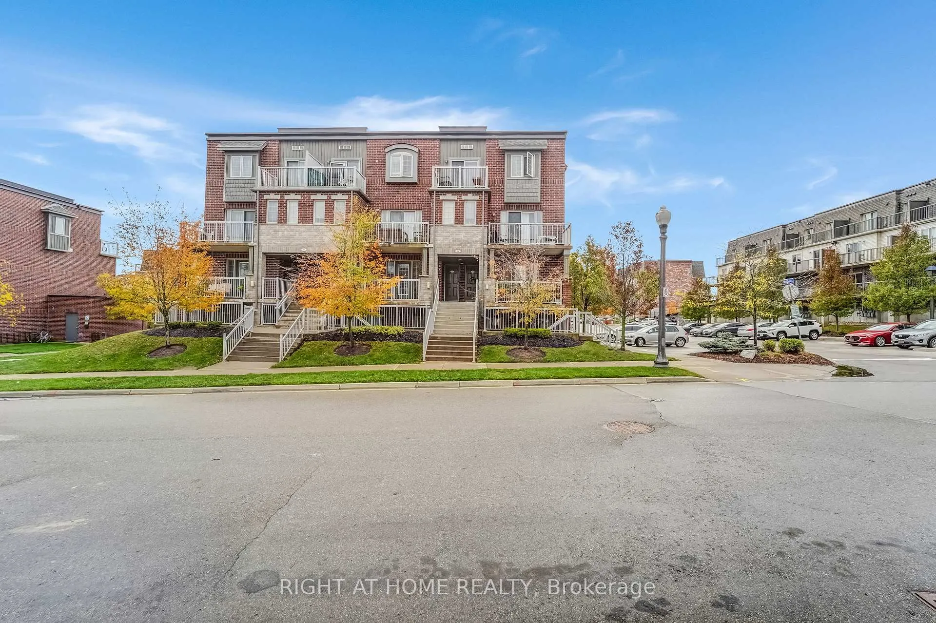 Photo 2 of Unit D, 20 Sienna Street, Kitchener — HOMEH