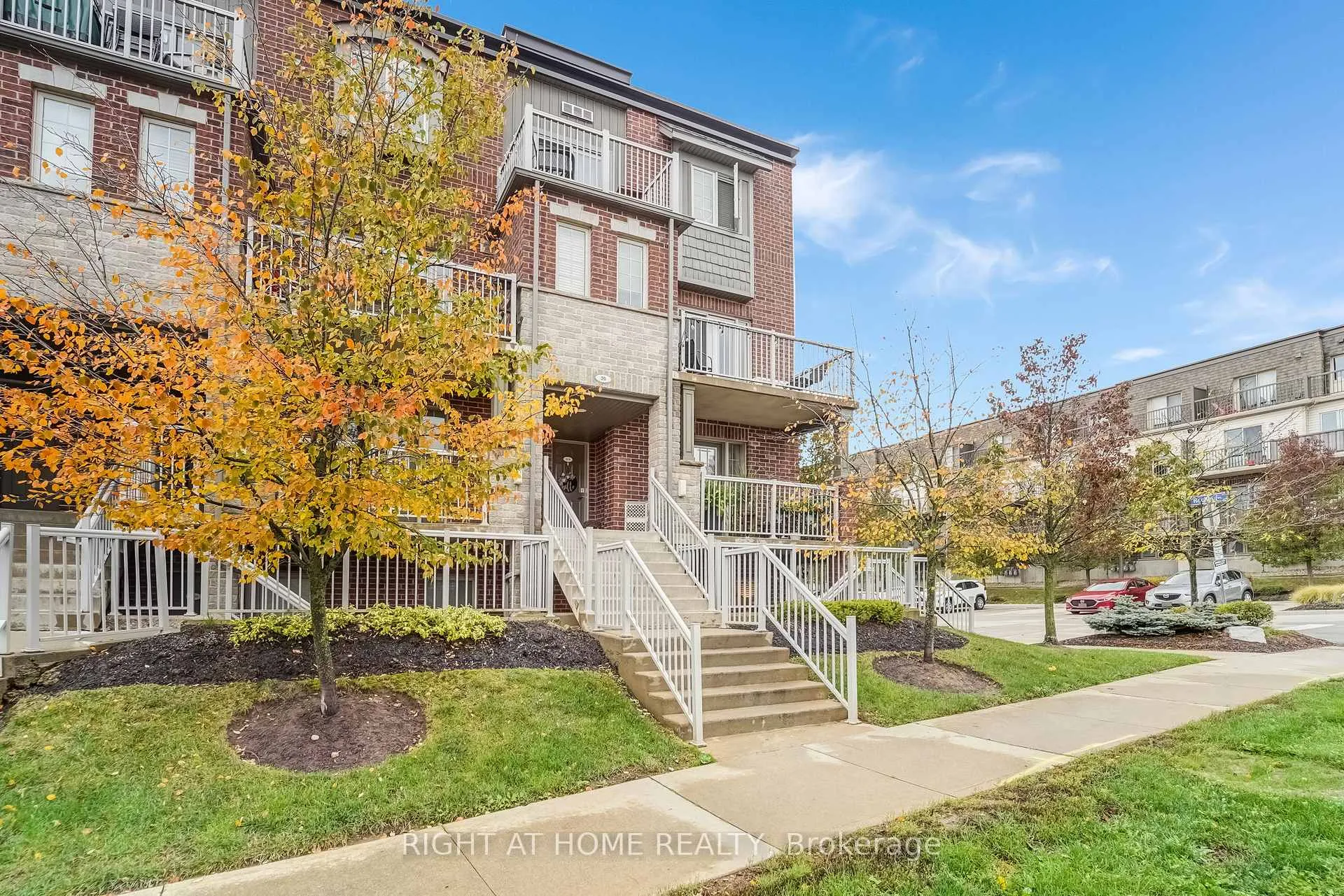 Photo 5 of Unit D, 20 Sienna Street, Kitchener — HOMEH