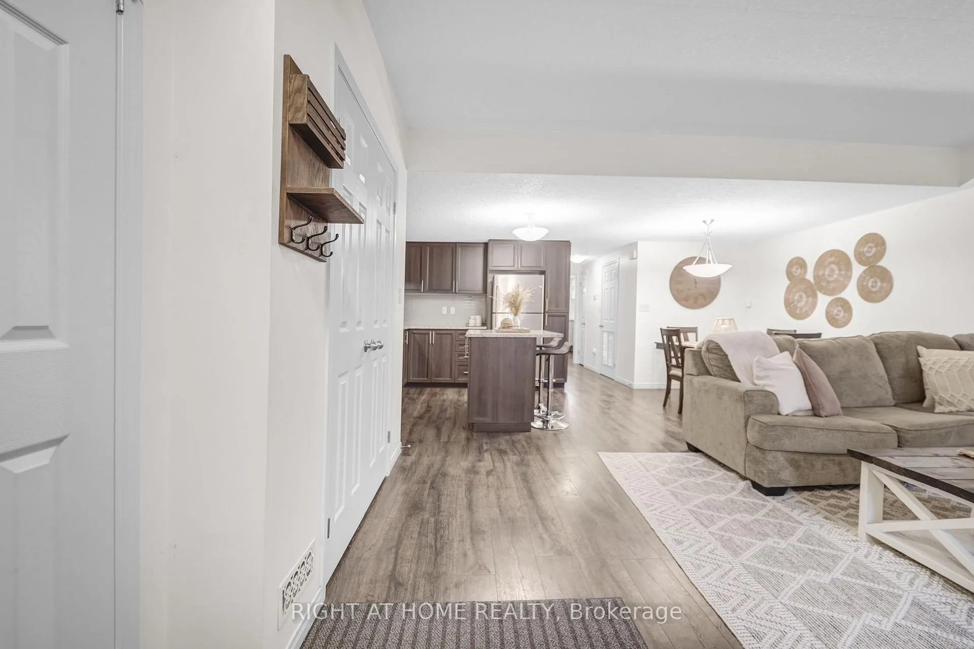 Photo 8 of Unit D, 20 Sienna Street, Kitchener — HOMEH