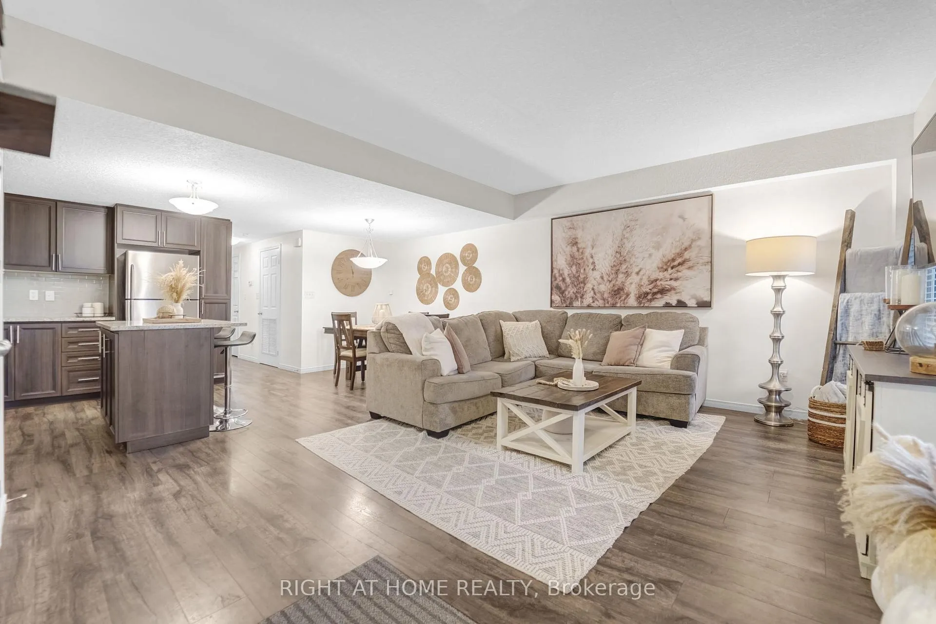 Photo 10 of Unit D, 20 Sienna Street, Kitchener — HOMEH