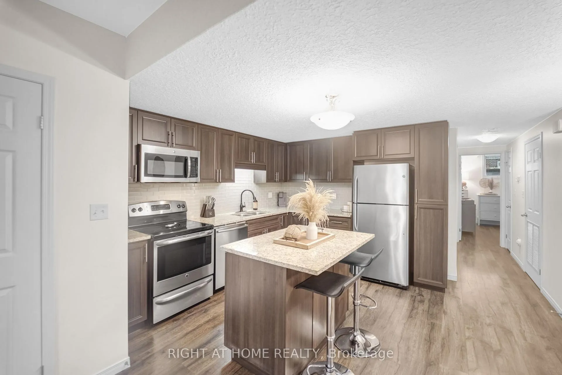 Photo 14 of Unit D, 20 Sienna Street, Kitchener — HOMEH