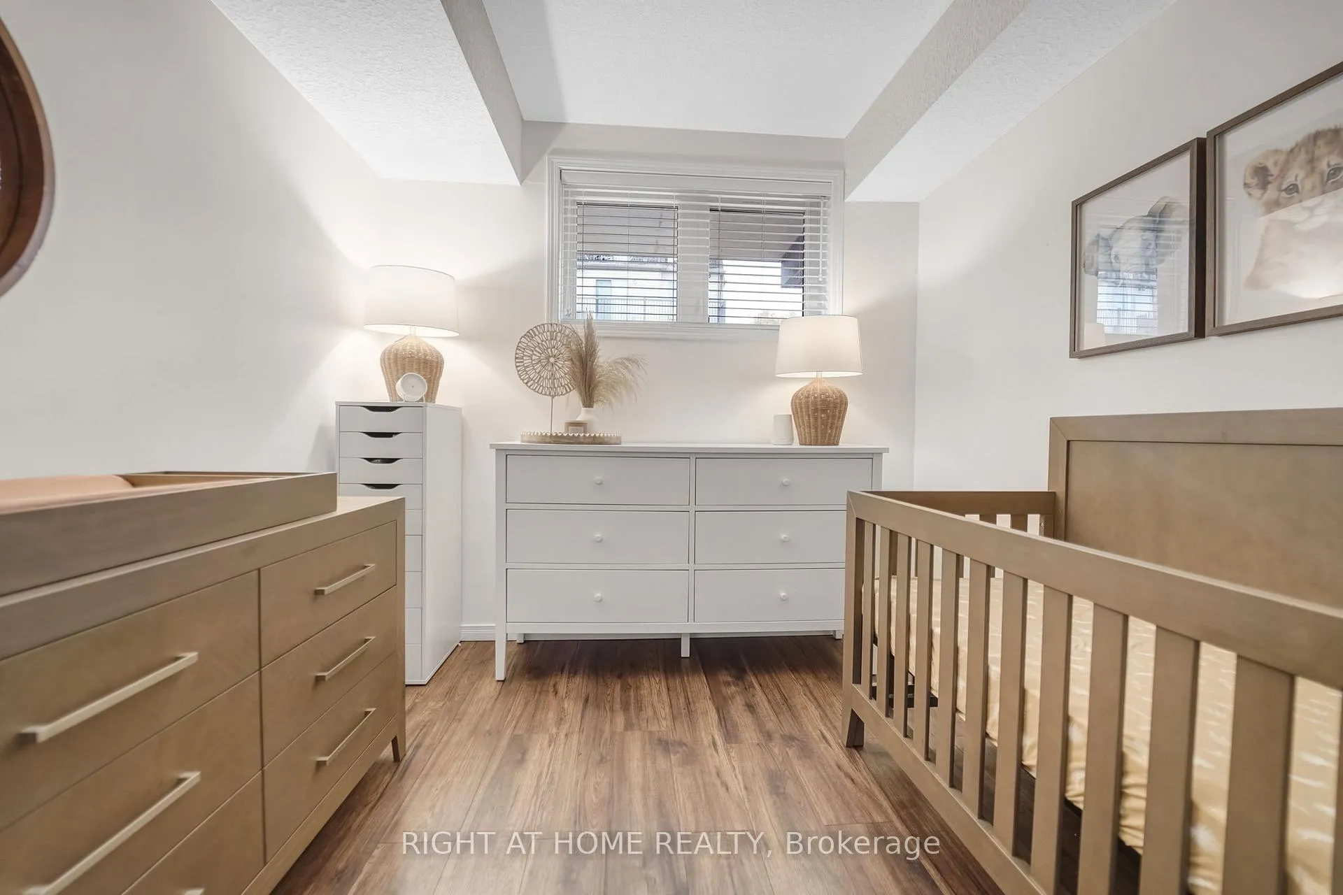 Photo 35 of Unit D, 20 Sienna Street, Kitchener — HOMEH