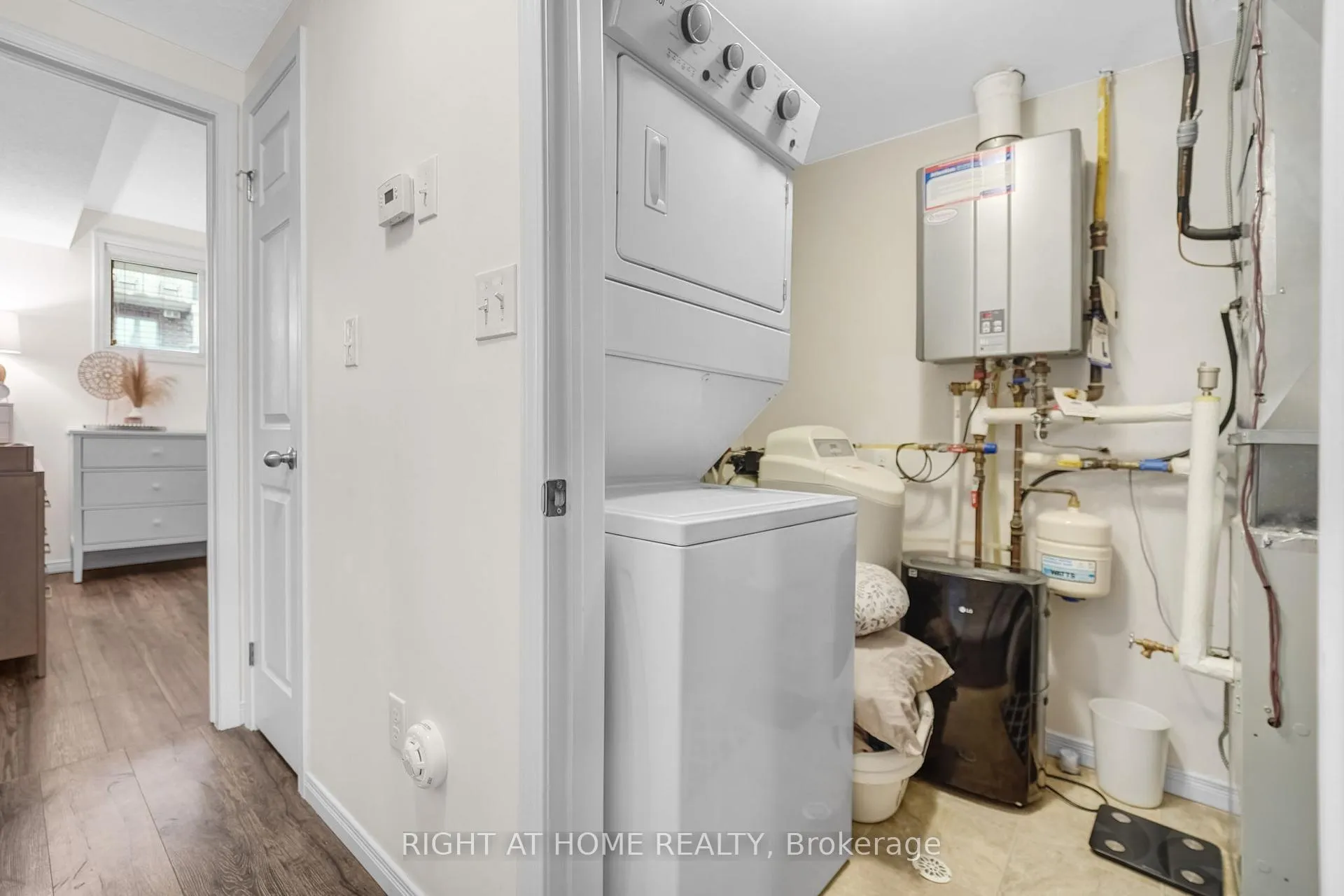 Photo 38 of Unit D, 20 Sienna Street, Kitchener — HOMEH