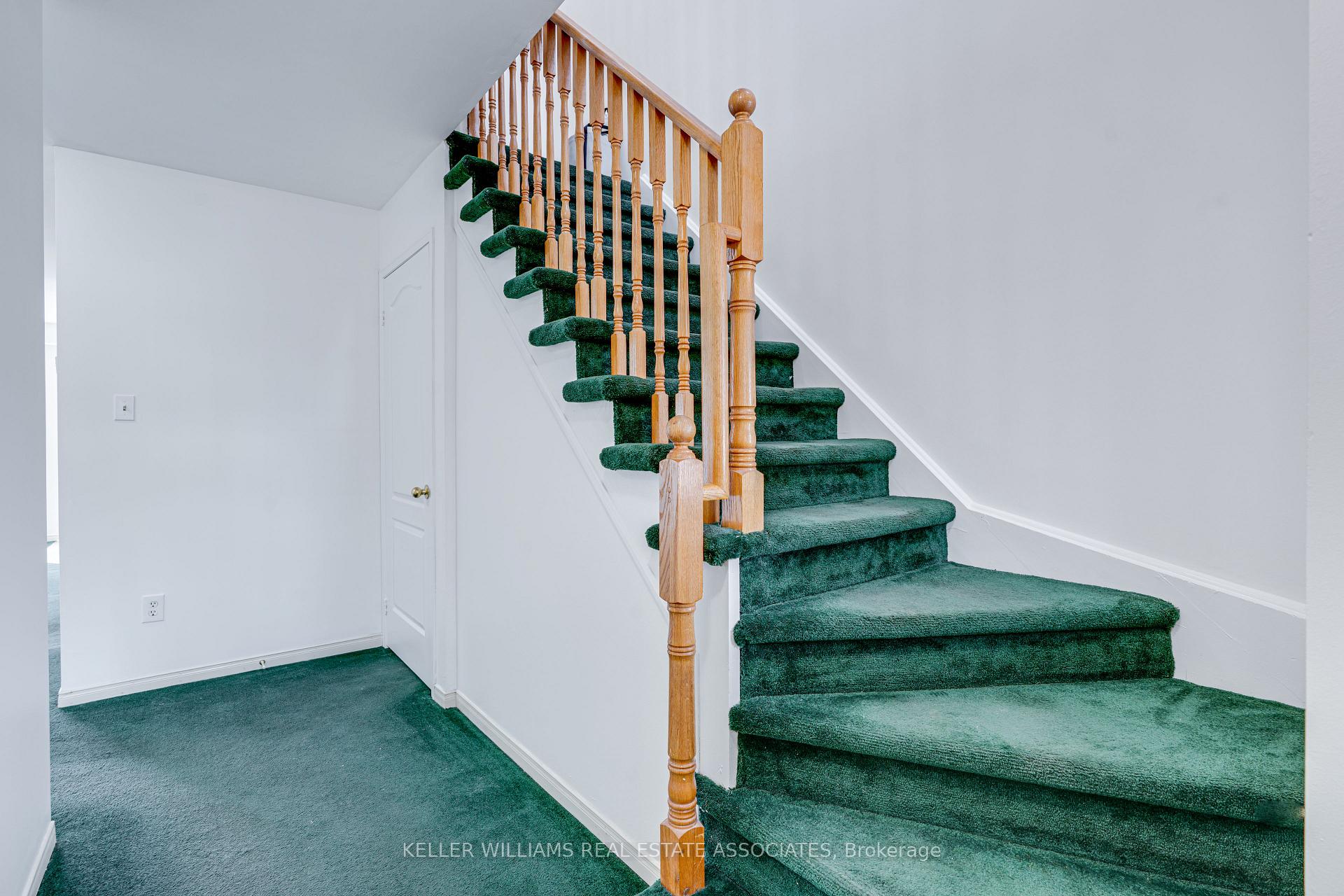 Photo 2 of 33 Lax Avenue, Ajax, Central — HOMEH