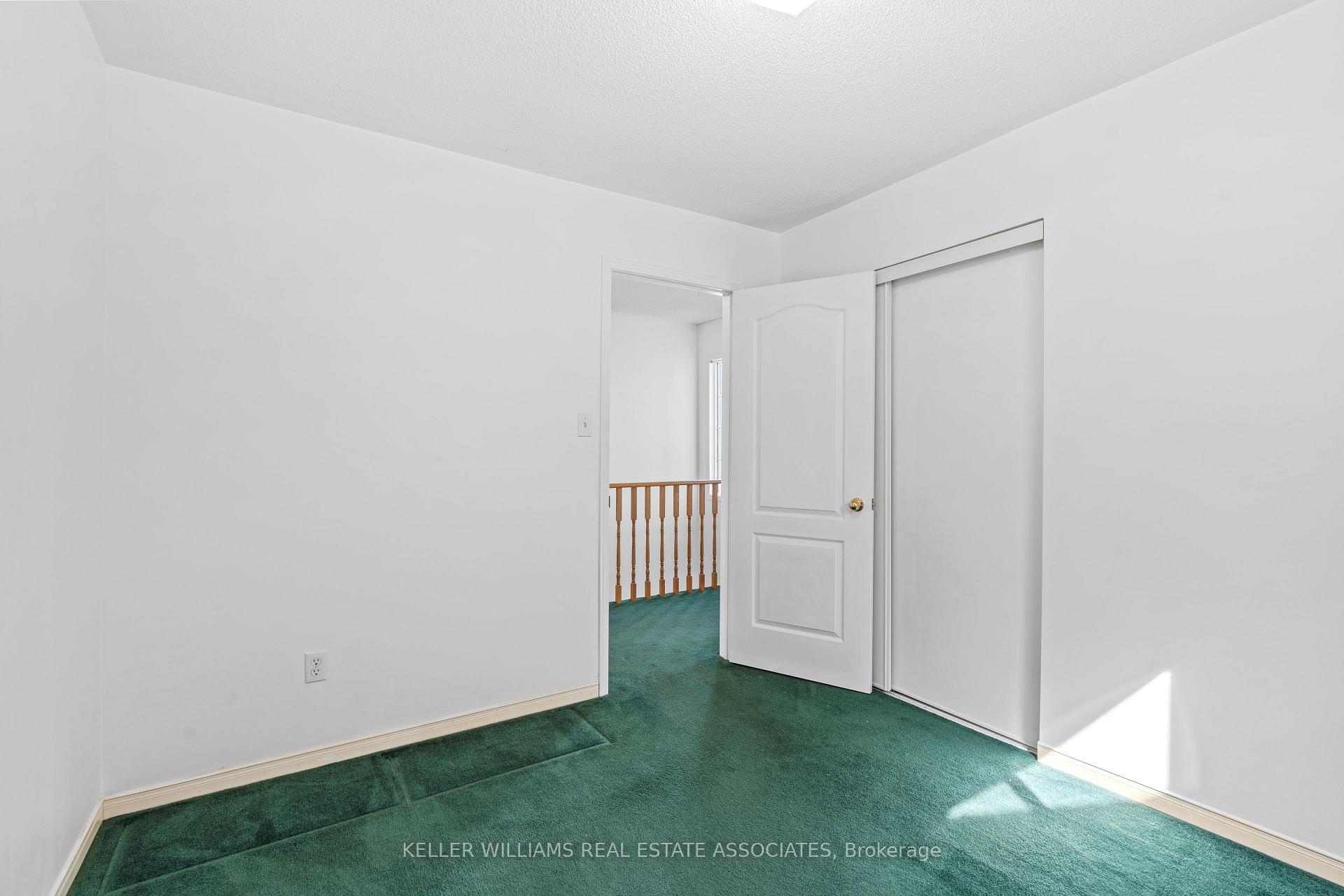 Photo 17 of 33 Lax Avenue, Ajax, Central — HOMEH