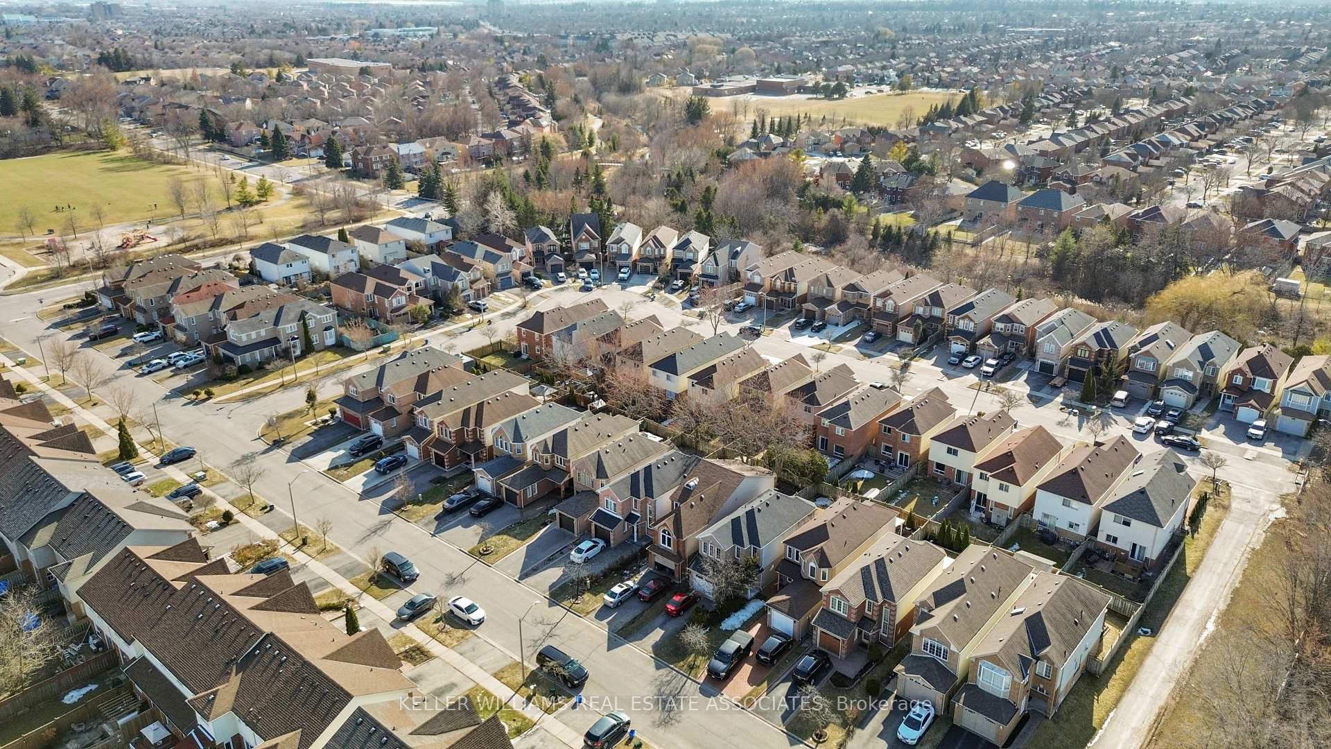 Photo 31 of 33 Lax Avenue, Ajax, Central — HOMEH