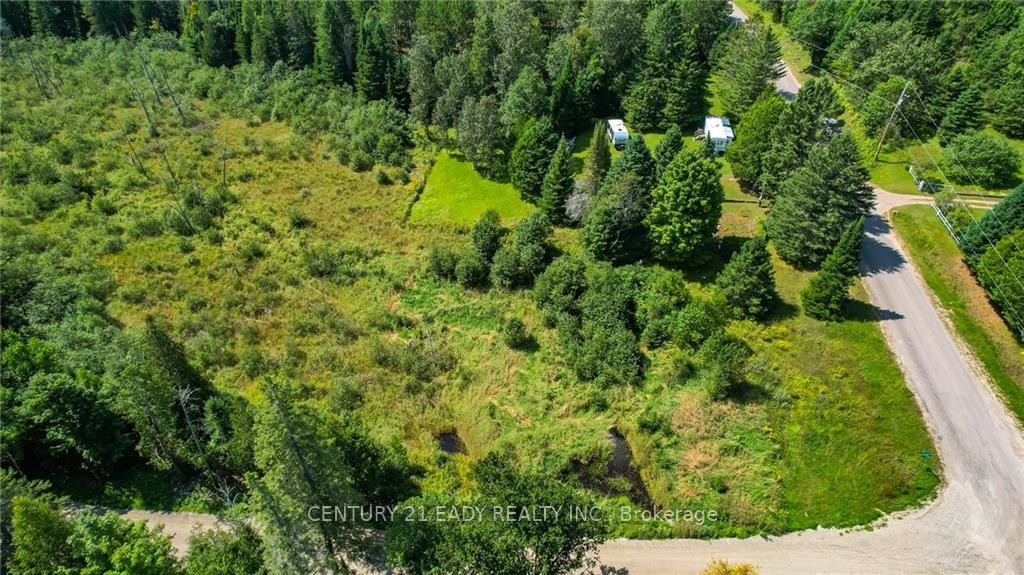 Photo 3 of 1996 Matawatchan Road, Frontenac, Frontenac North — HOMEH