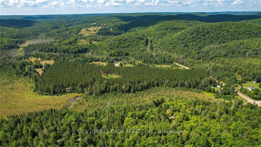 Photo 10 of 1996 Matawatchan Road, Frontenac, Frontenac North — HOMEH
