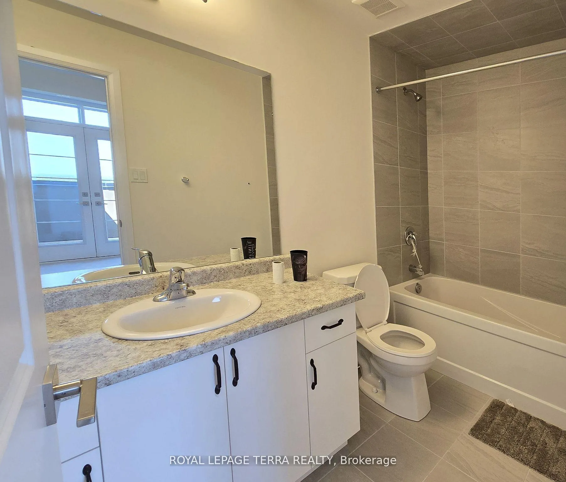 Photo 10 of Unit 20, 45 Fieldridge Crescent, Brampton, Sandringham-Wellington North — HOMEH