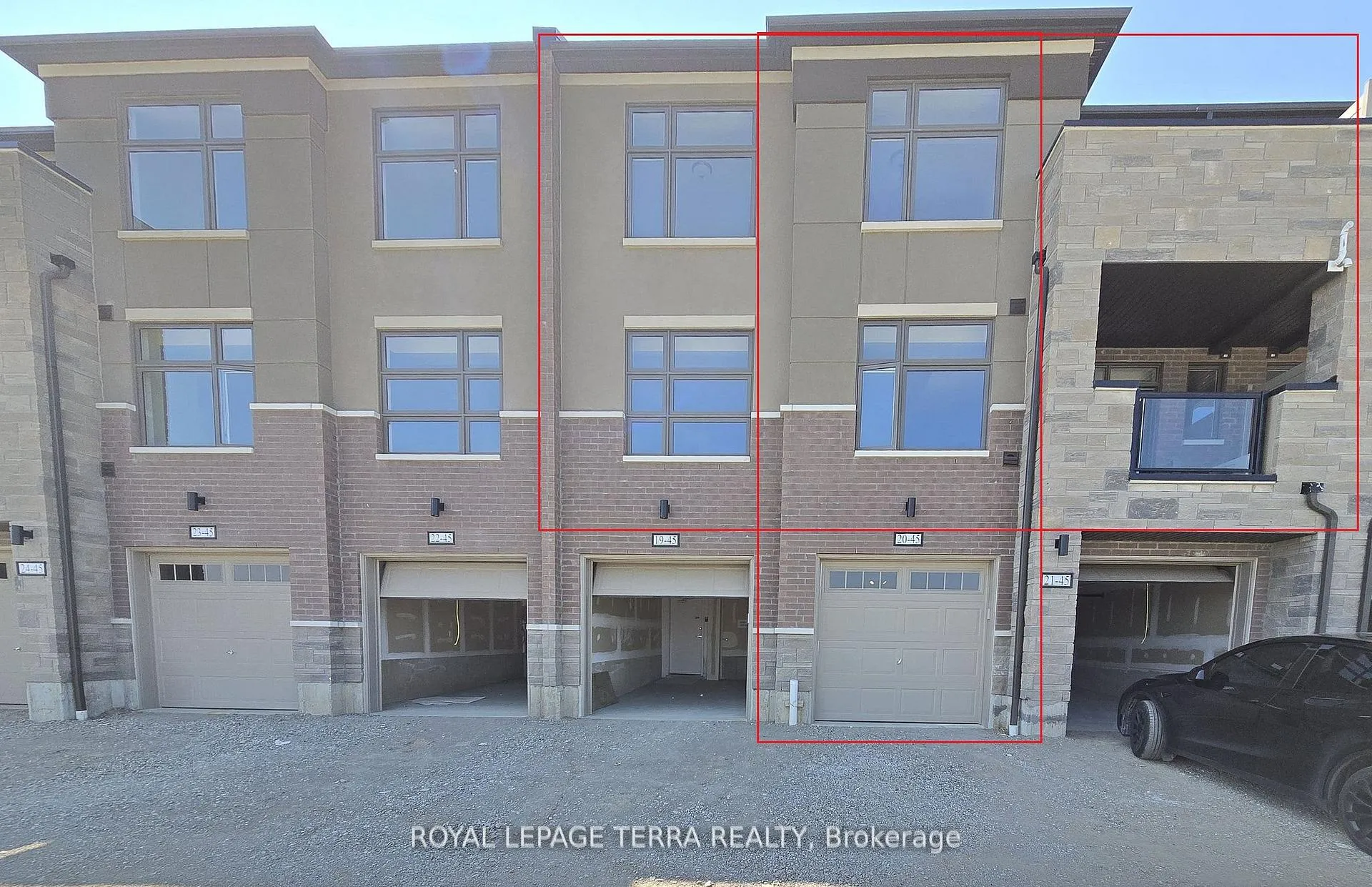 Photo 14 of Unit 20, 45 Fieldridge Crescent, Brampton, Sandringham-Wellington North — HOMEH