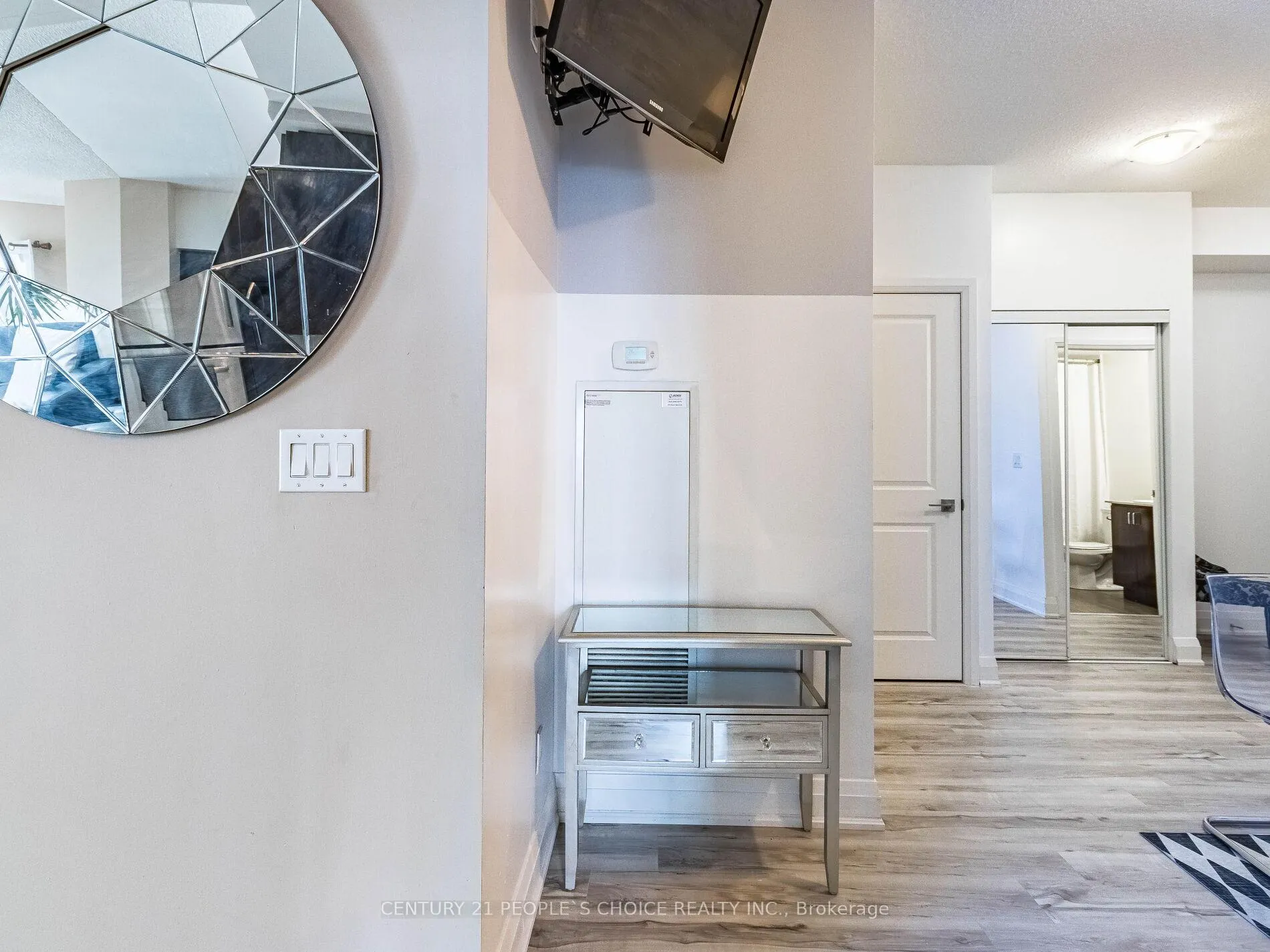 Photo 7 of Unit 2232, 7161 Yonge Street, Markham, Grandview — HOMEH