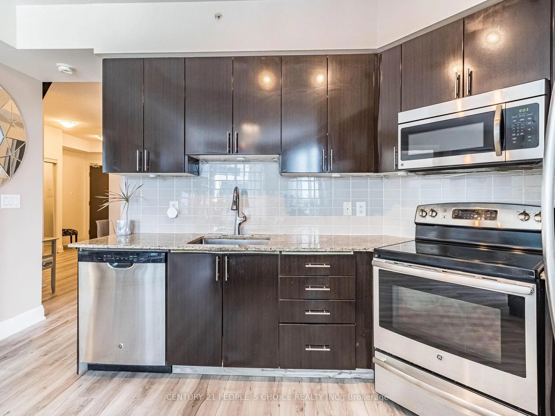 Photo 10 of Unit 2232, 7161 Yonge Street, Markham, Grandview — HOMEH
