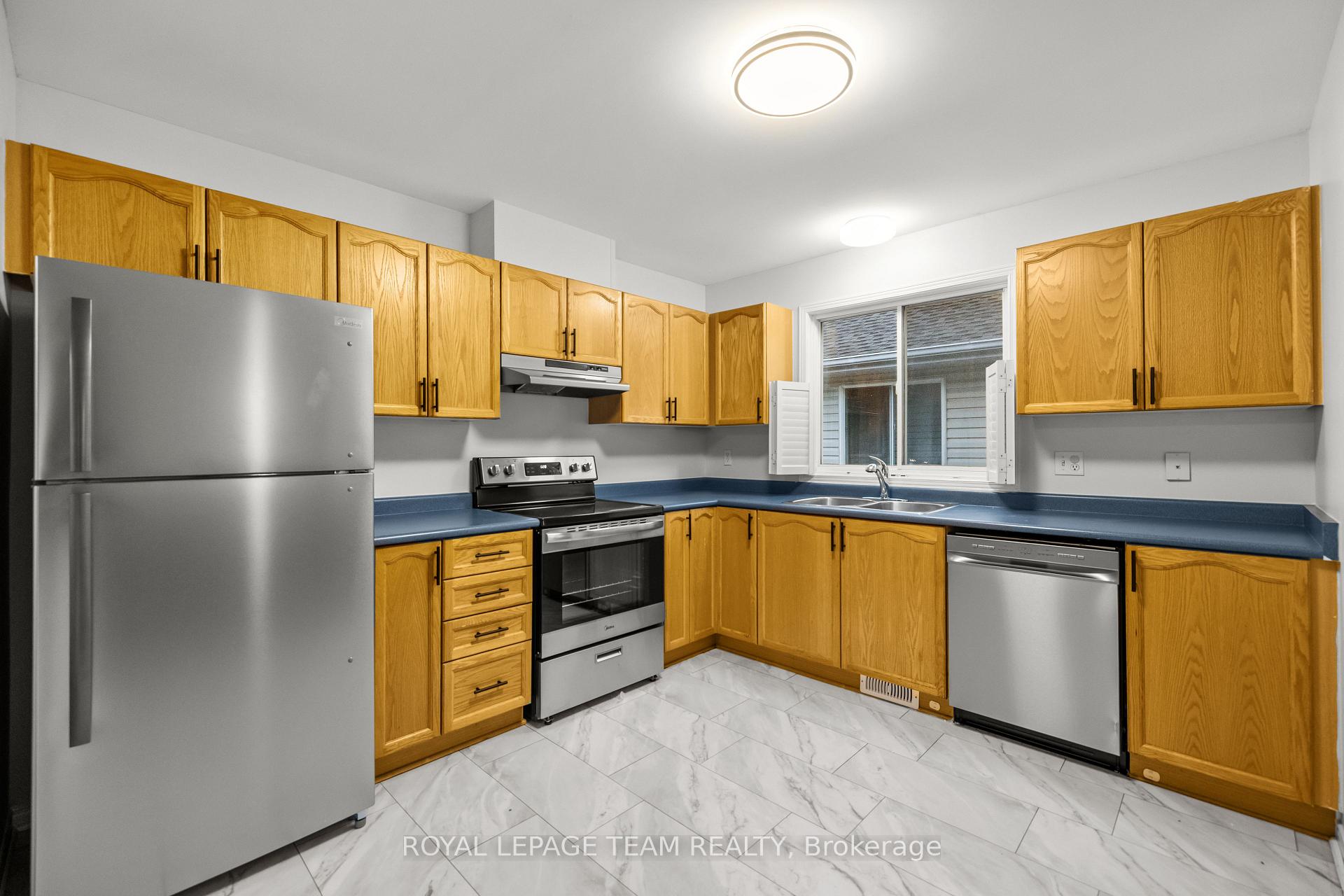 Photo 9 of 183 Mountshannon Drive, Ottawa, Barrhaven - Longfields — HOMEH