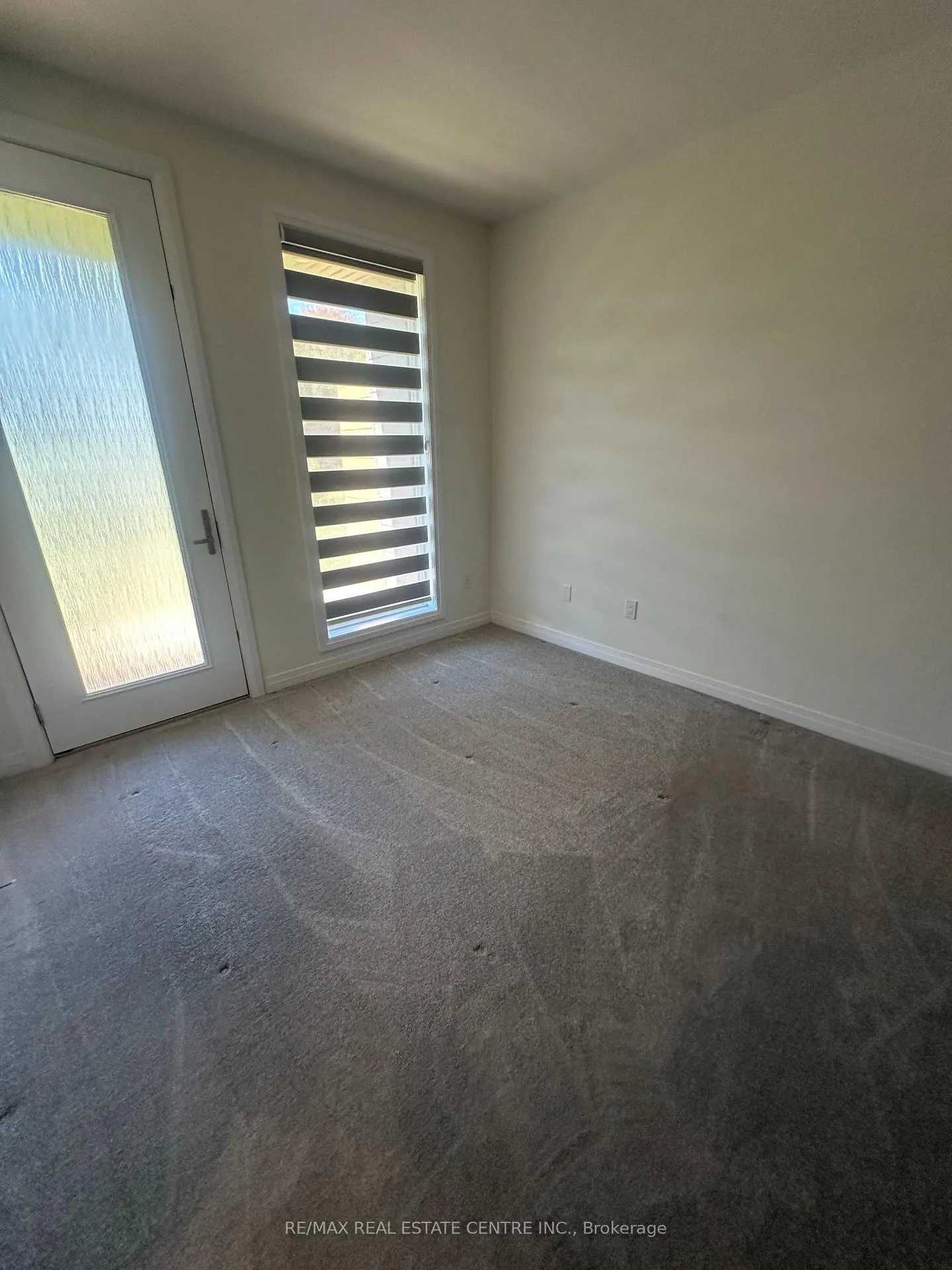 Photo 15 of Unit E11, 261 Woodbine Avenue, Kitchener — HOMEH