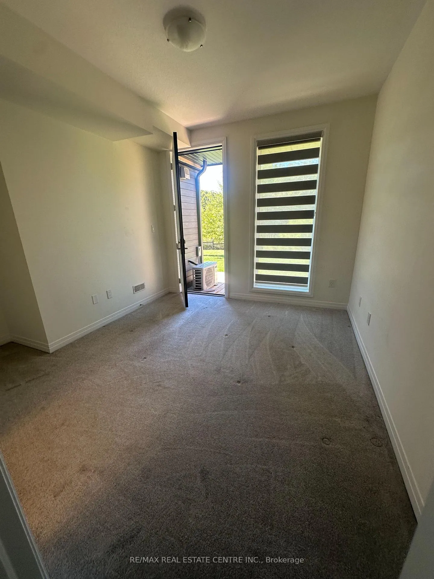 Photo 17 of Unit E11, 261 Woodbine Avenue, Kitchener — HOMEH