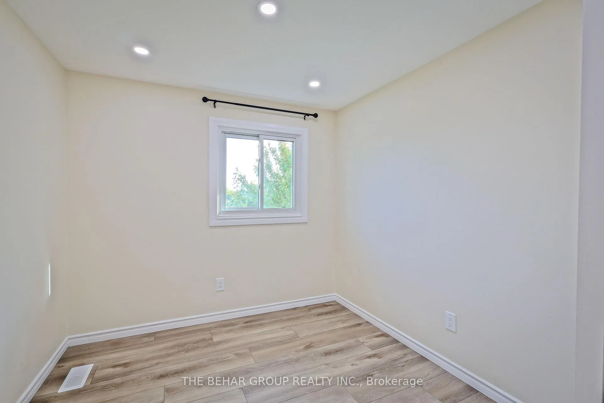 Photo 25 of Unit 149, 11 Queenslea Drive E, Hamilton, Quinndale — HOMEH