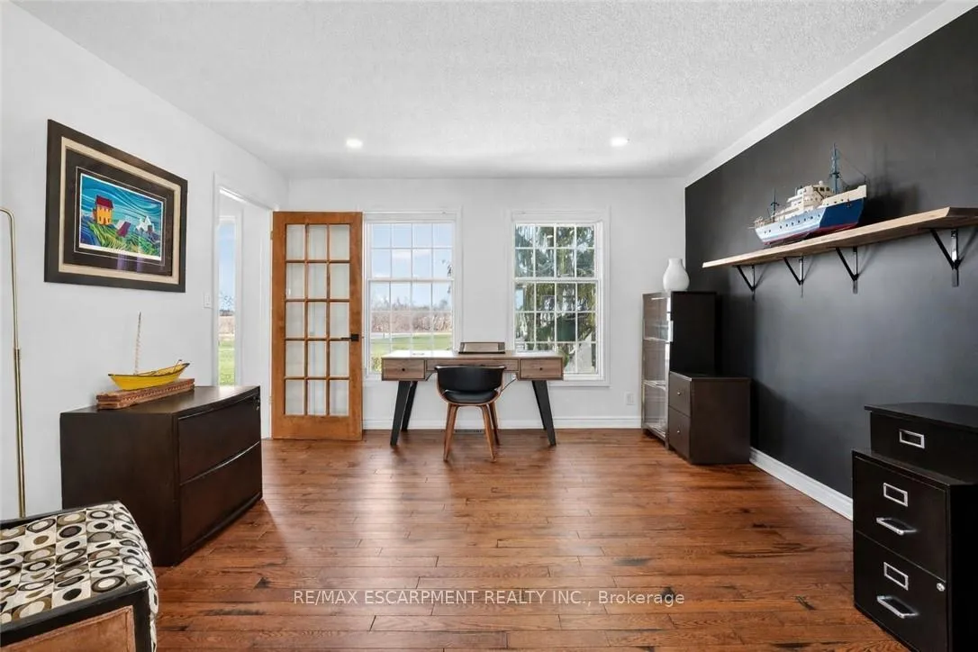 Photo 14 of 2330 Centre Street, Pelham, North Pelham — HOMEH