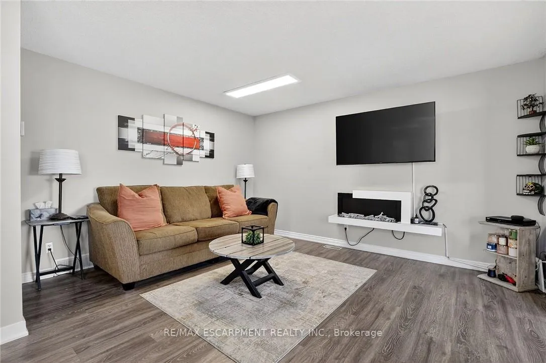 Photo 34 of 2330 Centre Street, Pelham, North Pelham — HOMEH