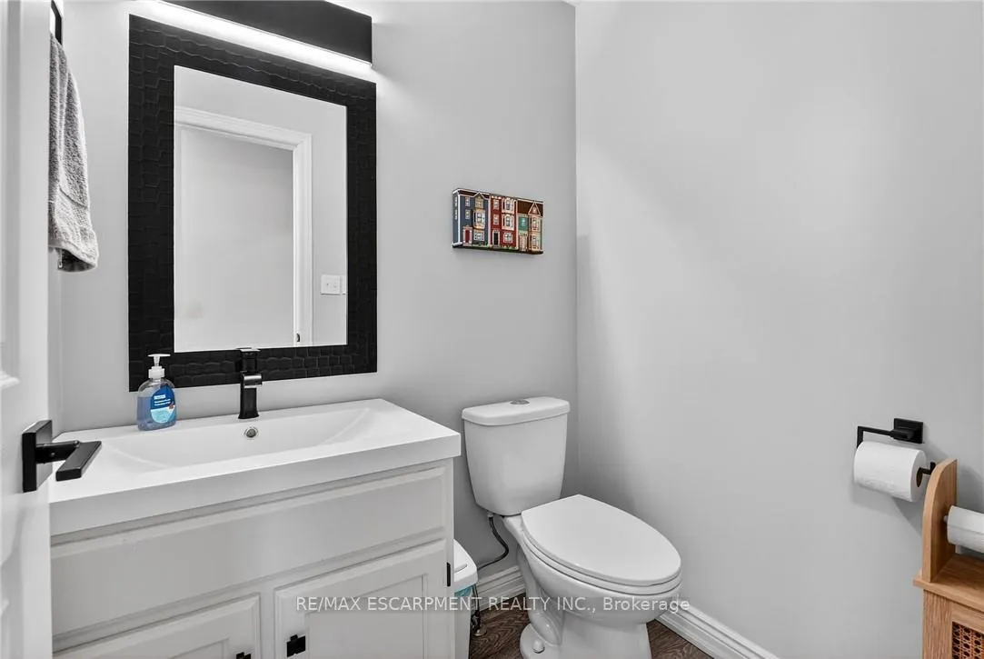 Photo 36 of 2330 Centre Street, Pelham, North Pelham — HOMEH