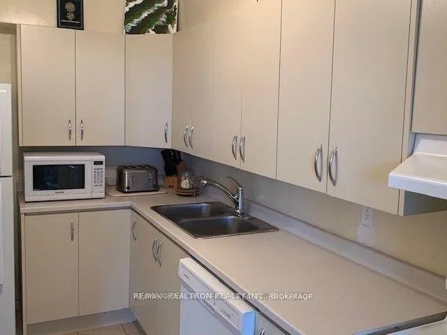 Photo 6 of Unit 2911, 5 Massey Square, Toronto, Crescent Town — HOMEH
