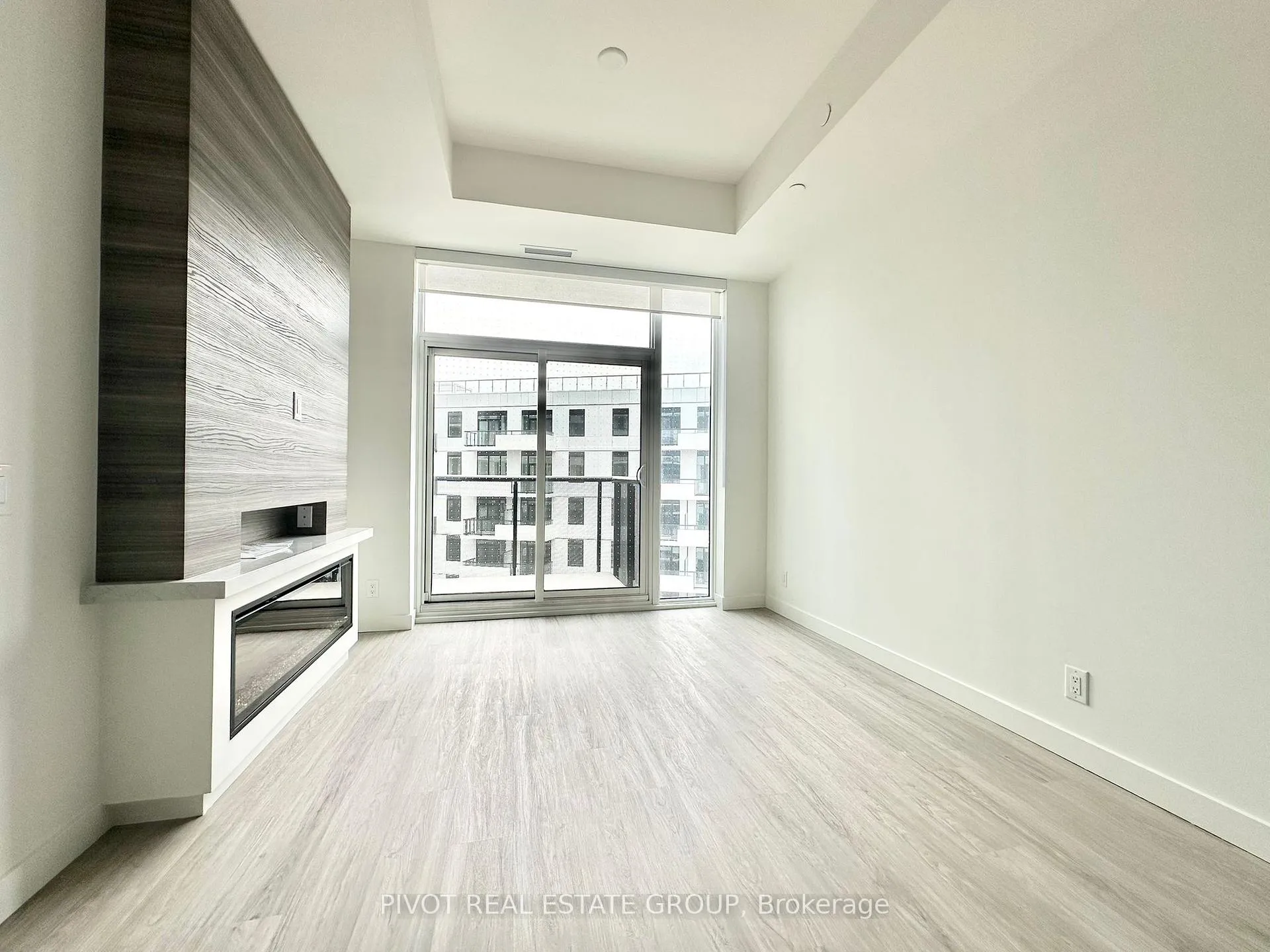 Photo 8 of Unit 704, 1050 Eastern Avenue, Toronto, The Beaches — HOMEH