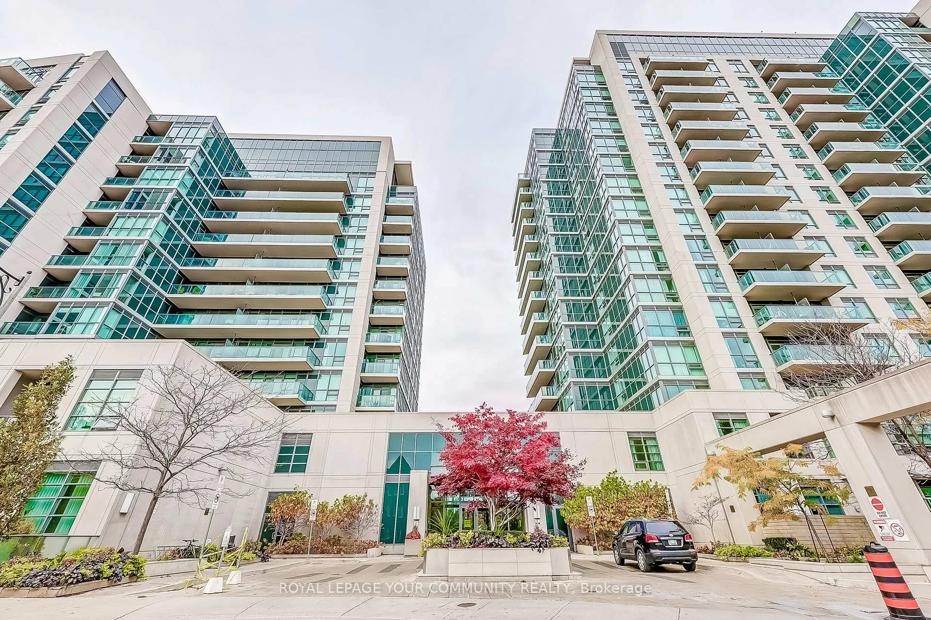 Front of Unit 807, 35 Brian Peck Crescent