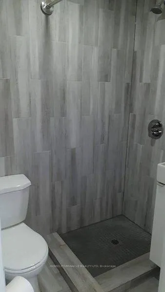 Photo 13 of 36 Rougehaven Way, Markham, Vinegar Hill — HOMEH