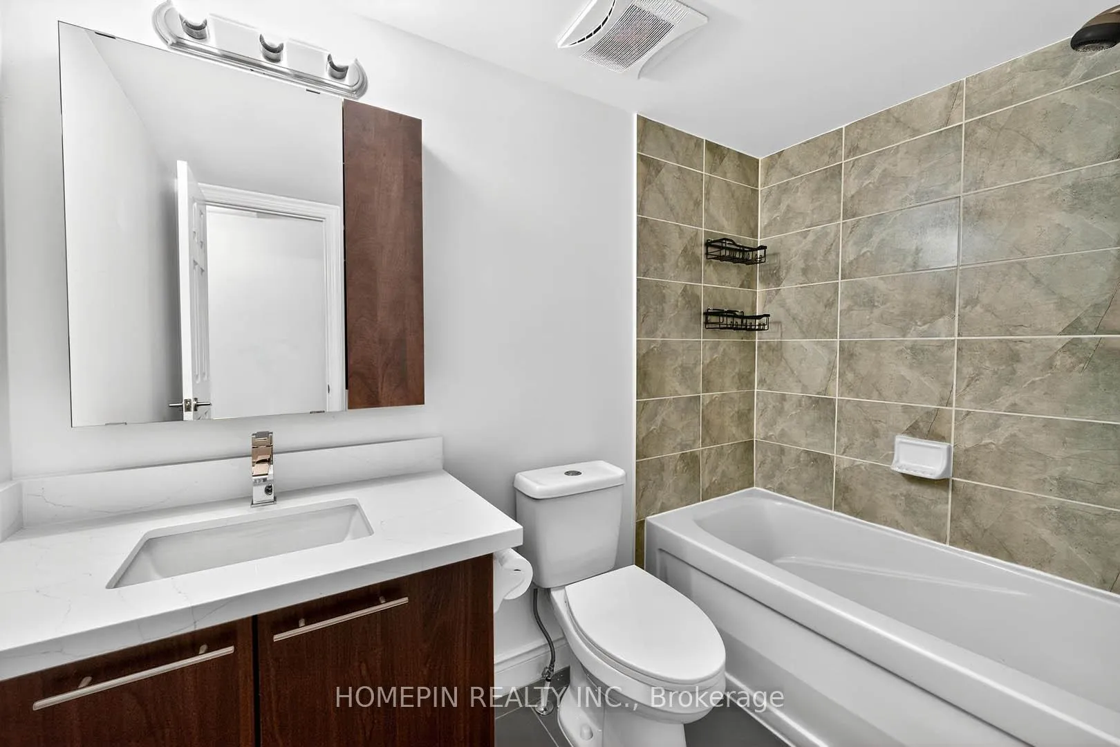Photo 6 of 18 Times Avenue, Markham, Commerce Valley — HOMEH