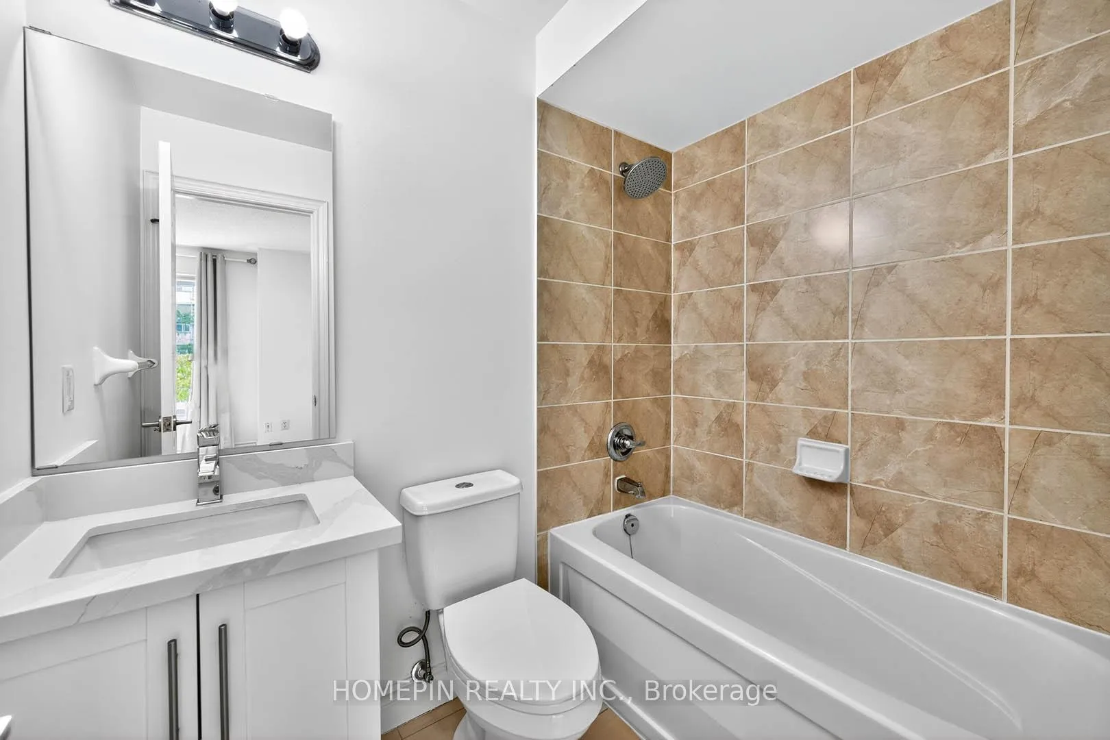 Photo 19 of 18 Times Avenue, Markham, Commerce Valley — HOMEH