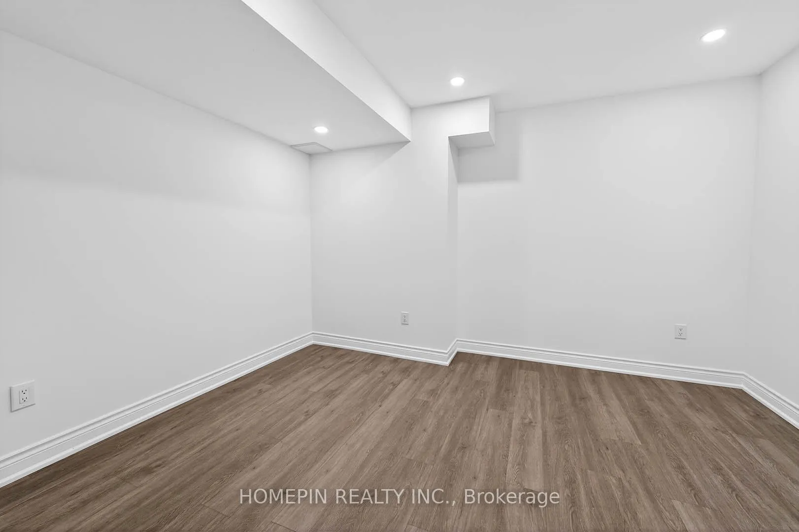 Photo 25 of 18 Times Avenue, Markham, Commerce Valley — HOMEH