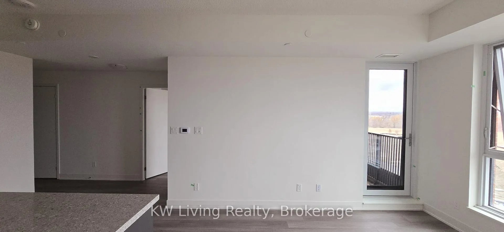Photo 4 of Unit 505, 56 Andre De Grasse Street, Markham, Unionville — HOMEH