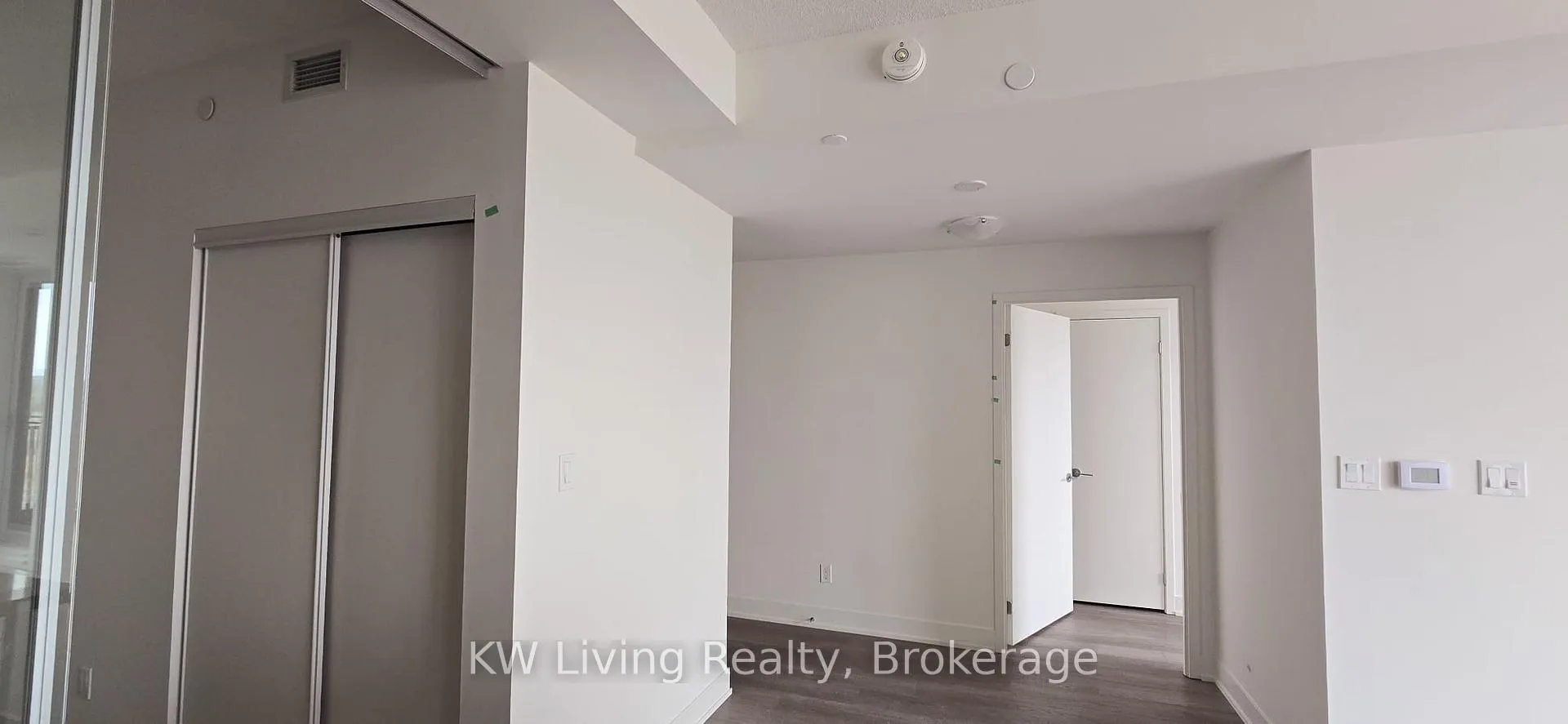 Photo 6 of Unit 505, 56 Andre De Grasse Street, Markham, Unionville — HOMEH