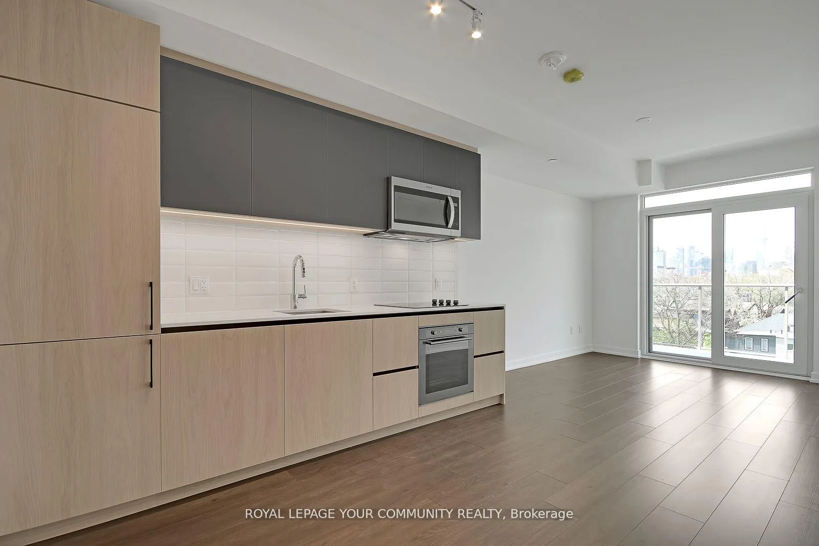 Photo 5 of Unit 513, 150 Logan Avenue, Toronto, South Riverdale — HOMEH