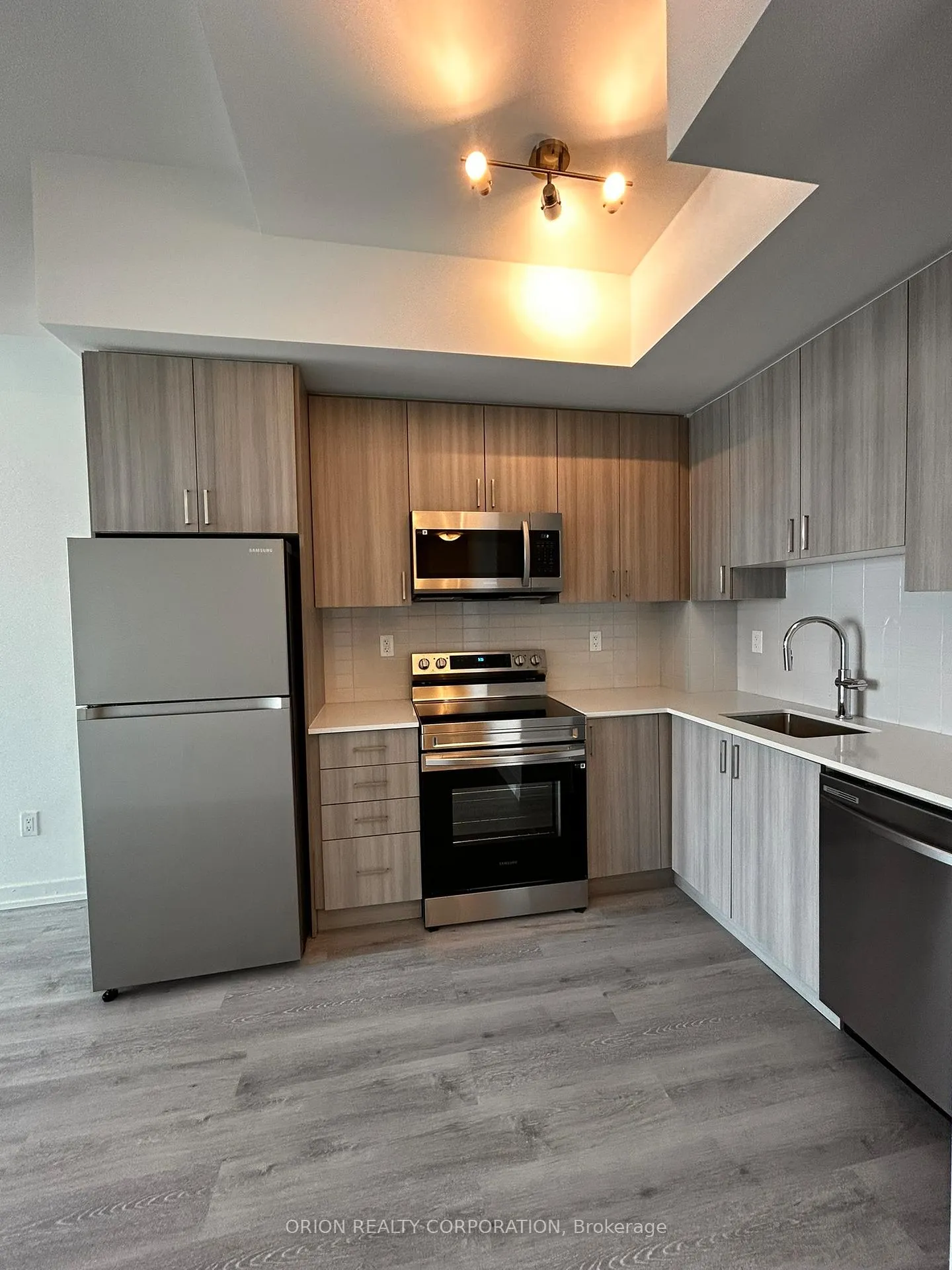Photo 2 of Unit 2910, 1435 Celebration Drive, Pickering, Bay Ridges — HOMEH