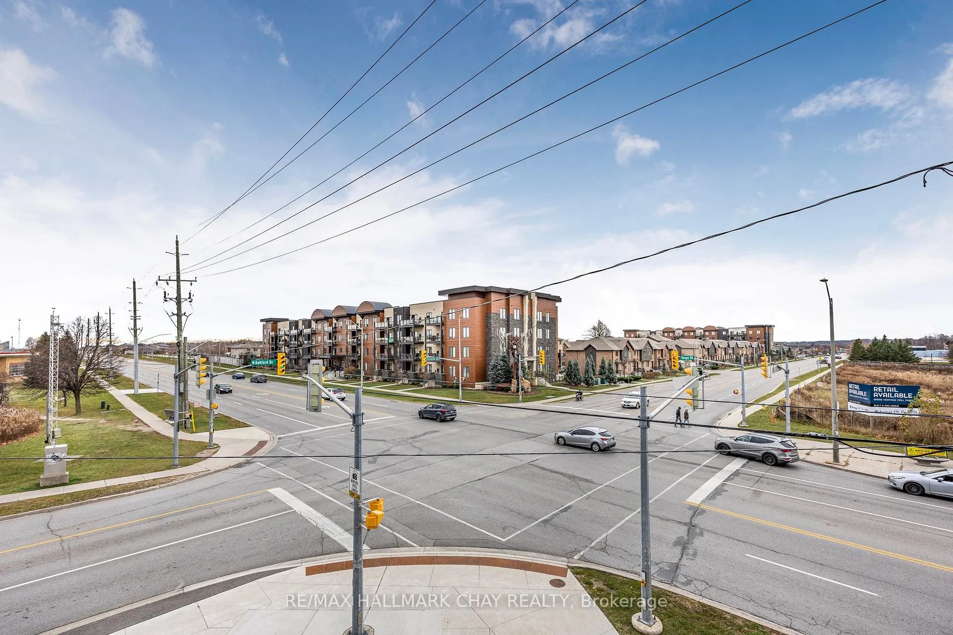 Photo 11 of Unit 211, 681 Yonge Street S, Barrie, Painswick South — HOMEH