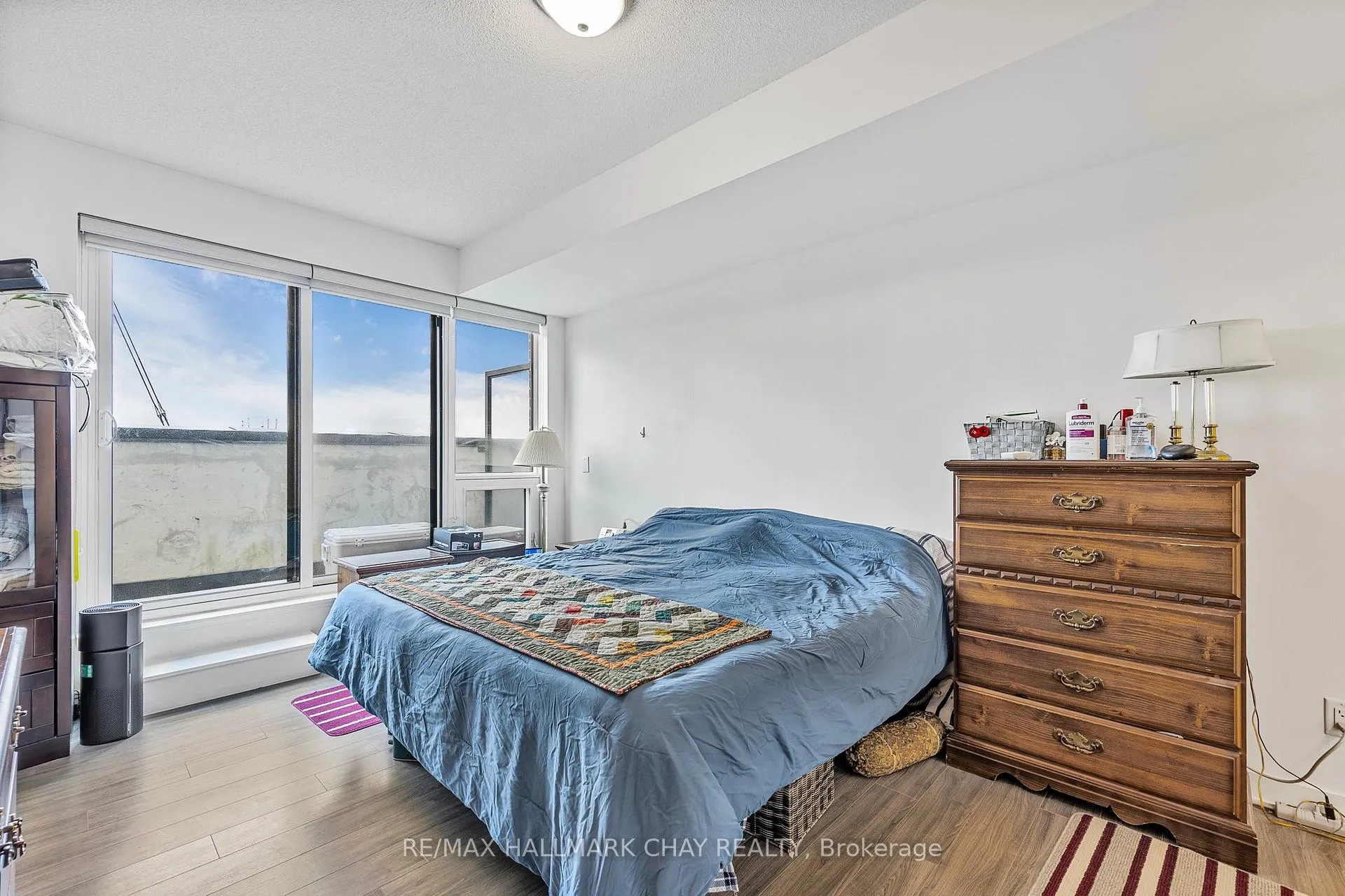 Photo 15 of Unit 211, 681 Yonge Street S, Barrie, Painswick South — HOMEH