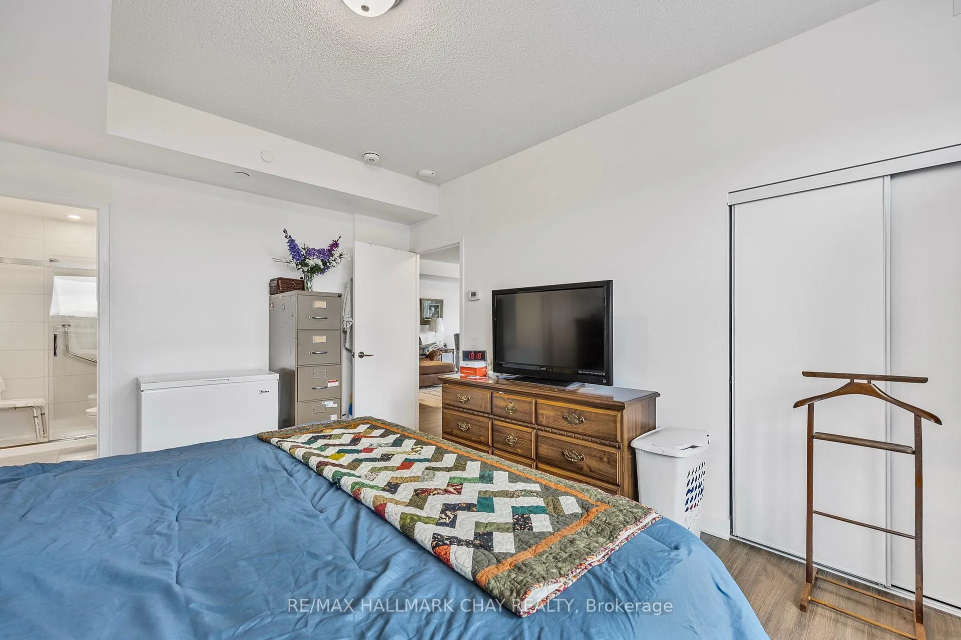 Photo 18 of Unit 211, 681 Yonge Street S, Barrie, Painswick South — HOMEH